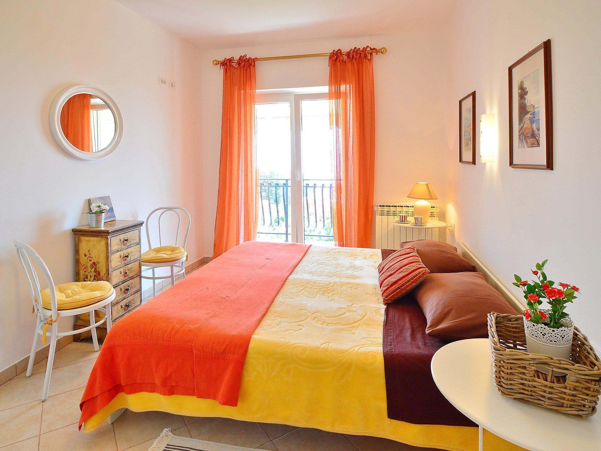 Foto 13 - Apartamento de 1 habitación en Opatija con vistas al mar