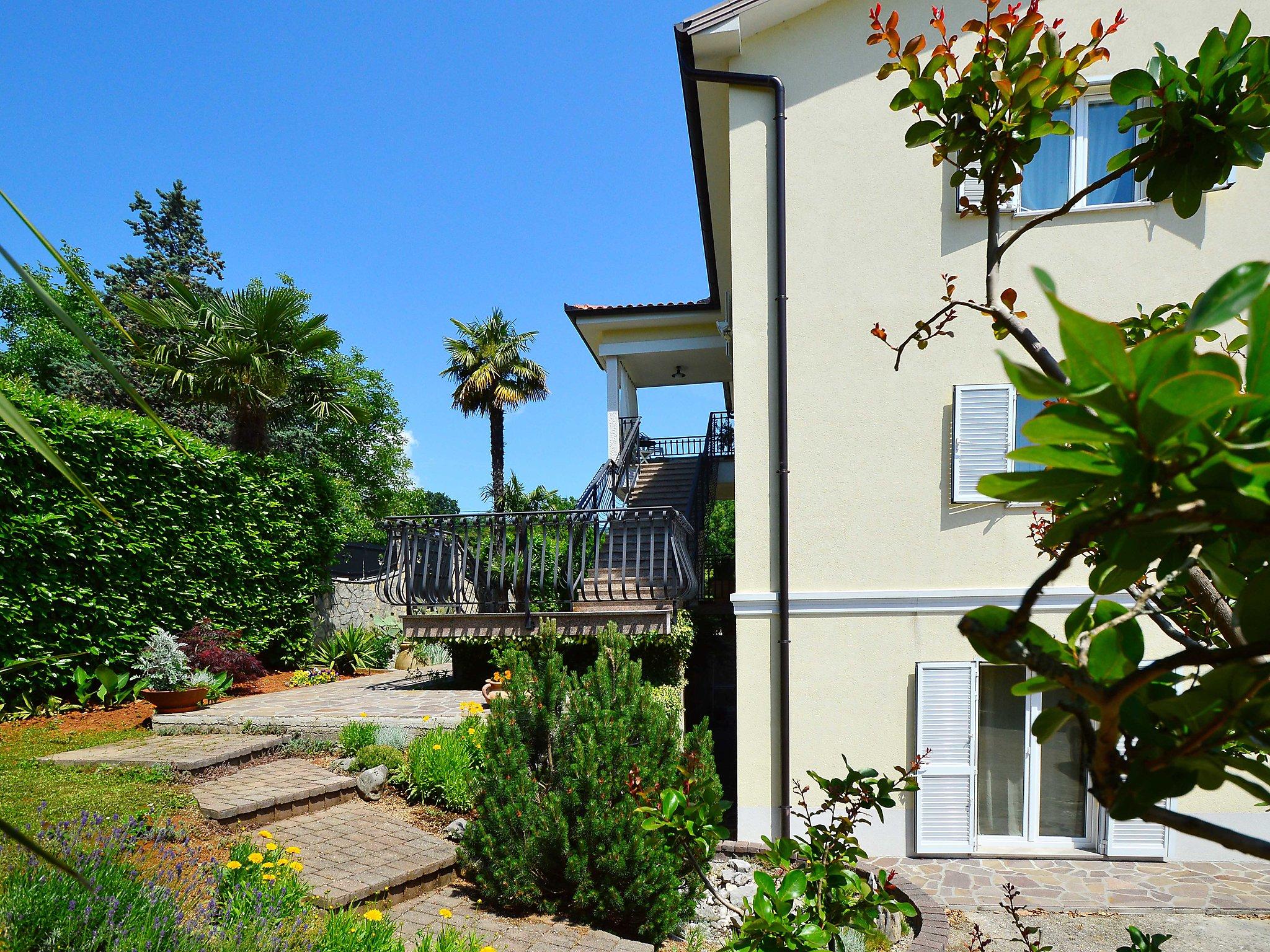 Photo 27 - Appartement de 1 chambre à Opatija avec jardin