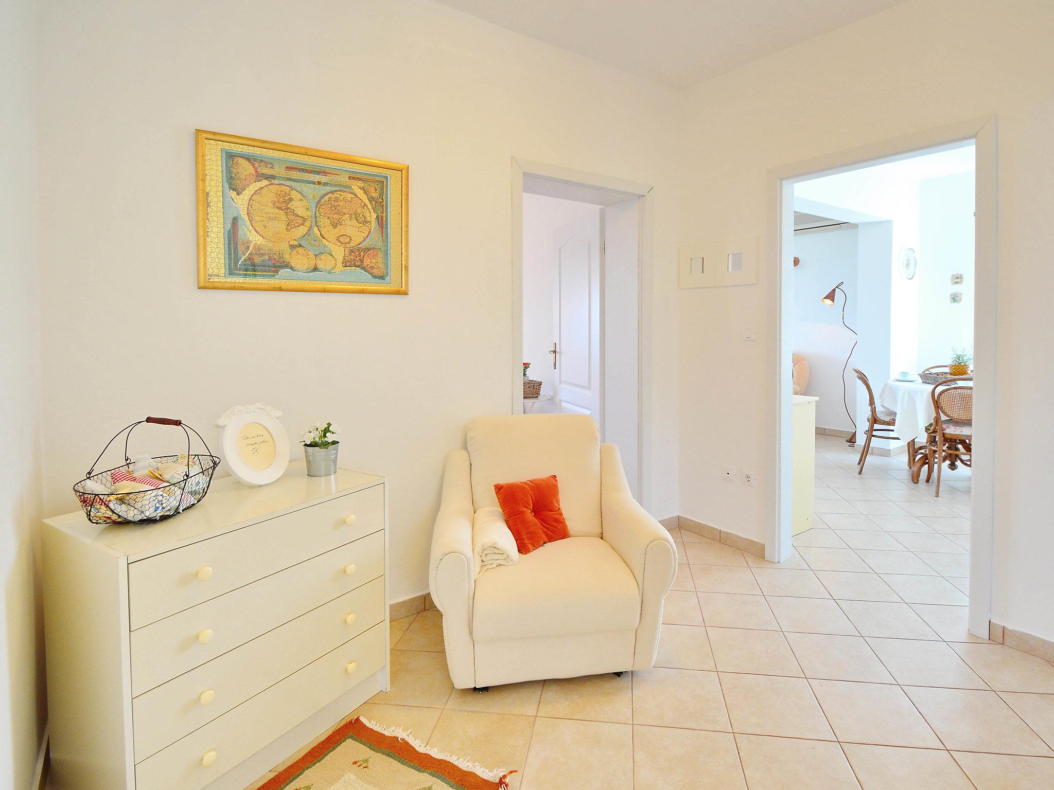 Foto 11 - Apartamento de 1 habitación en Opatija con vistas al mar