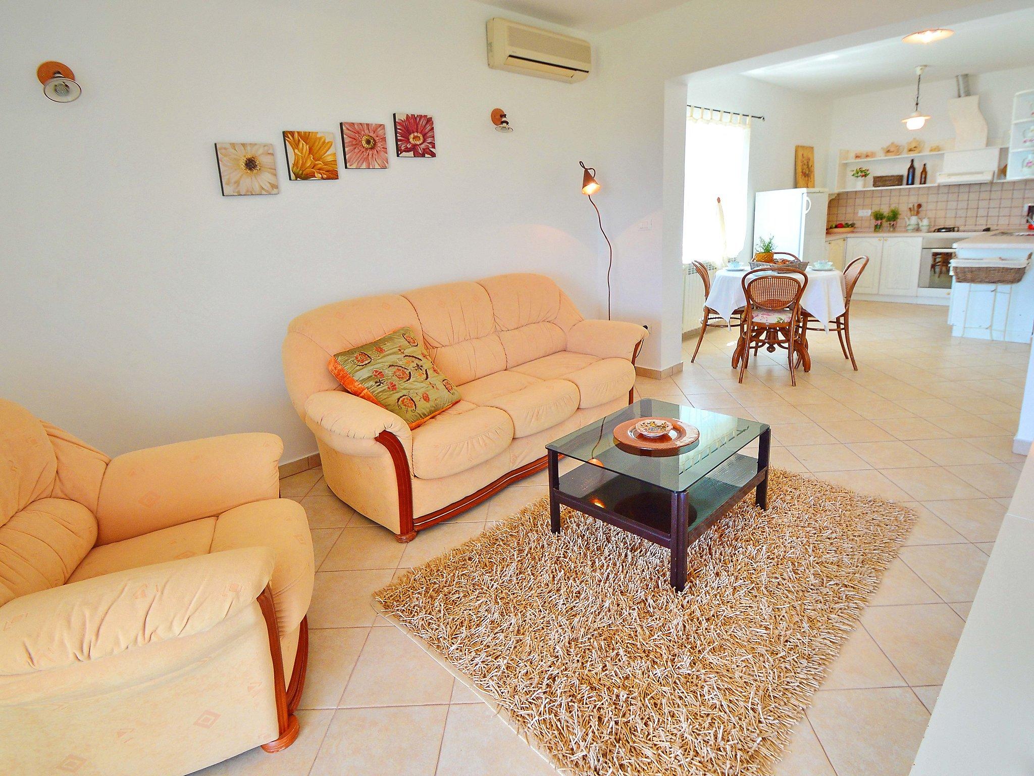 Foto 6 - Apartamento de 1 habitación en Opatija con jardín