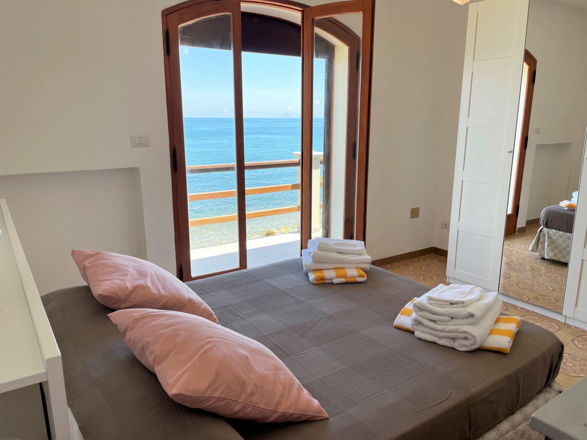 Photo 11 - 2 bedroom Apartment in Caronia with sea view