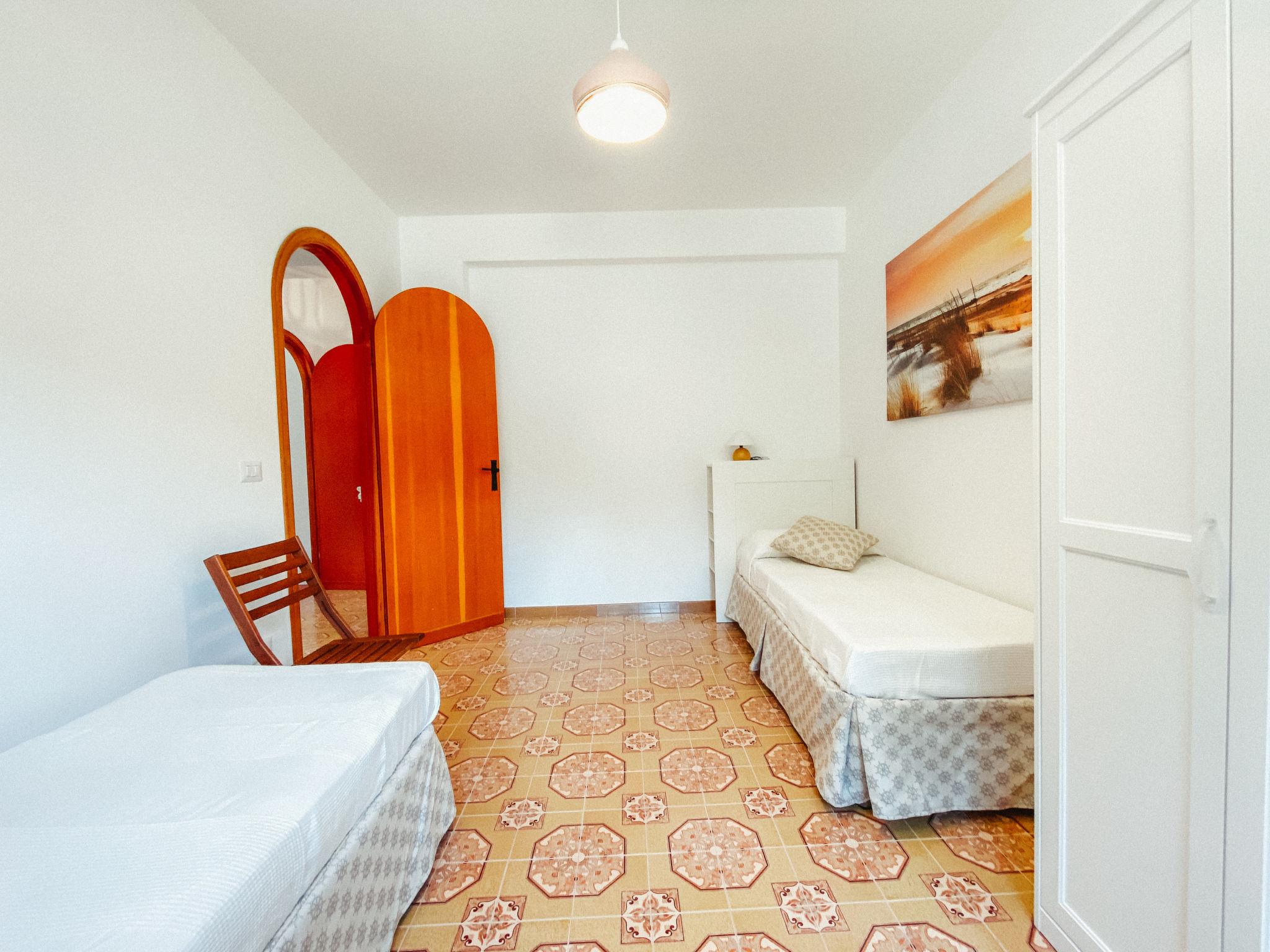 Foto 14 - Appartamento con 2 camere da letto a Caronia con vista mare