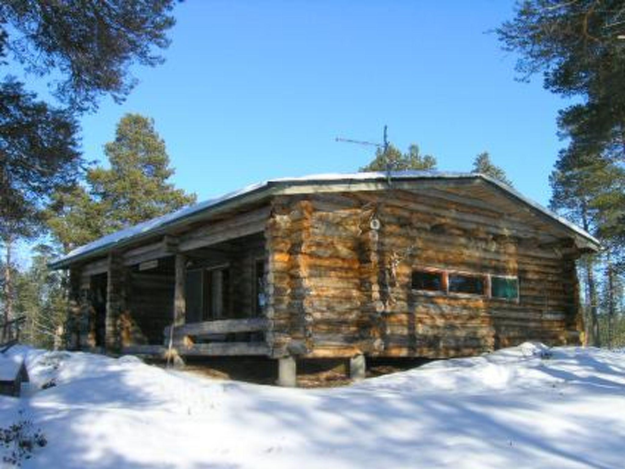 Foto 11 - Casa de 2 habitaciones en Inari con sauna y vistas a la montaña