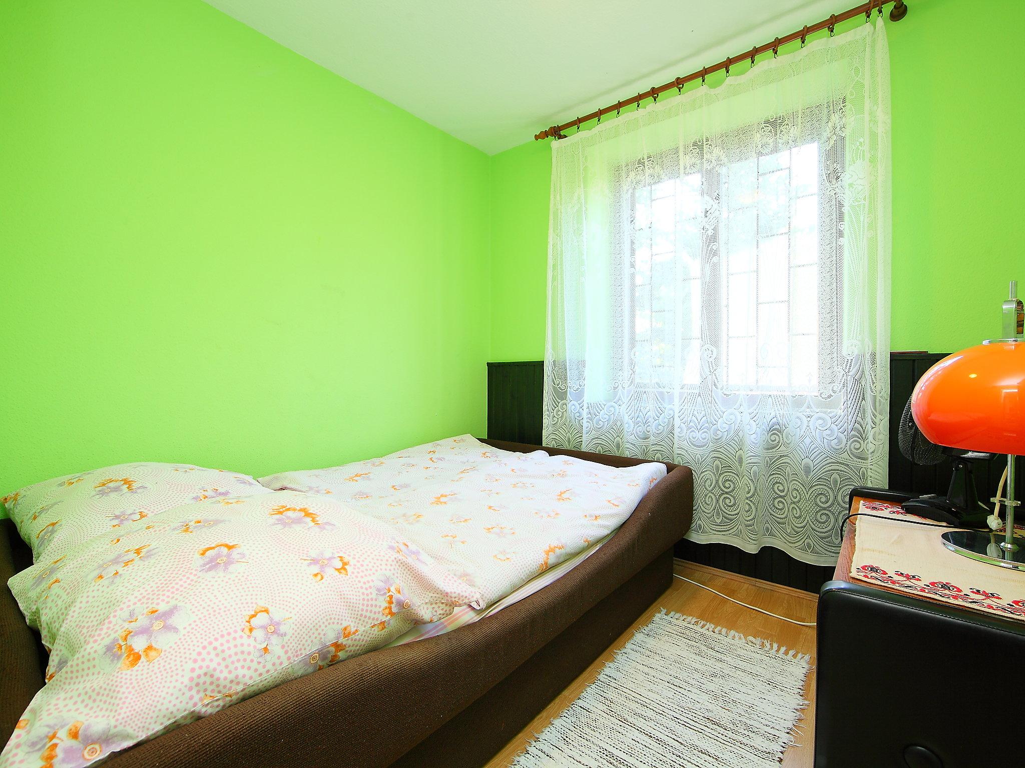 Photo 9 - 2 bedroom House in Tihany with garden and mountain view