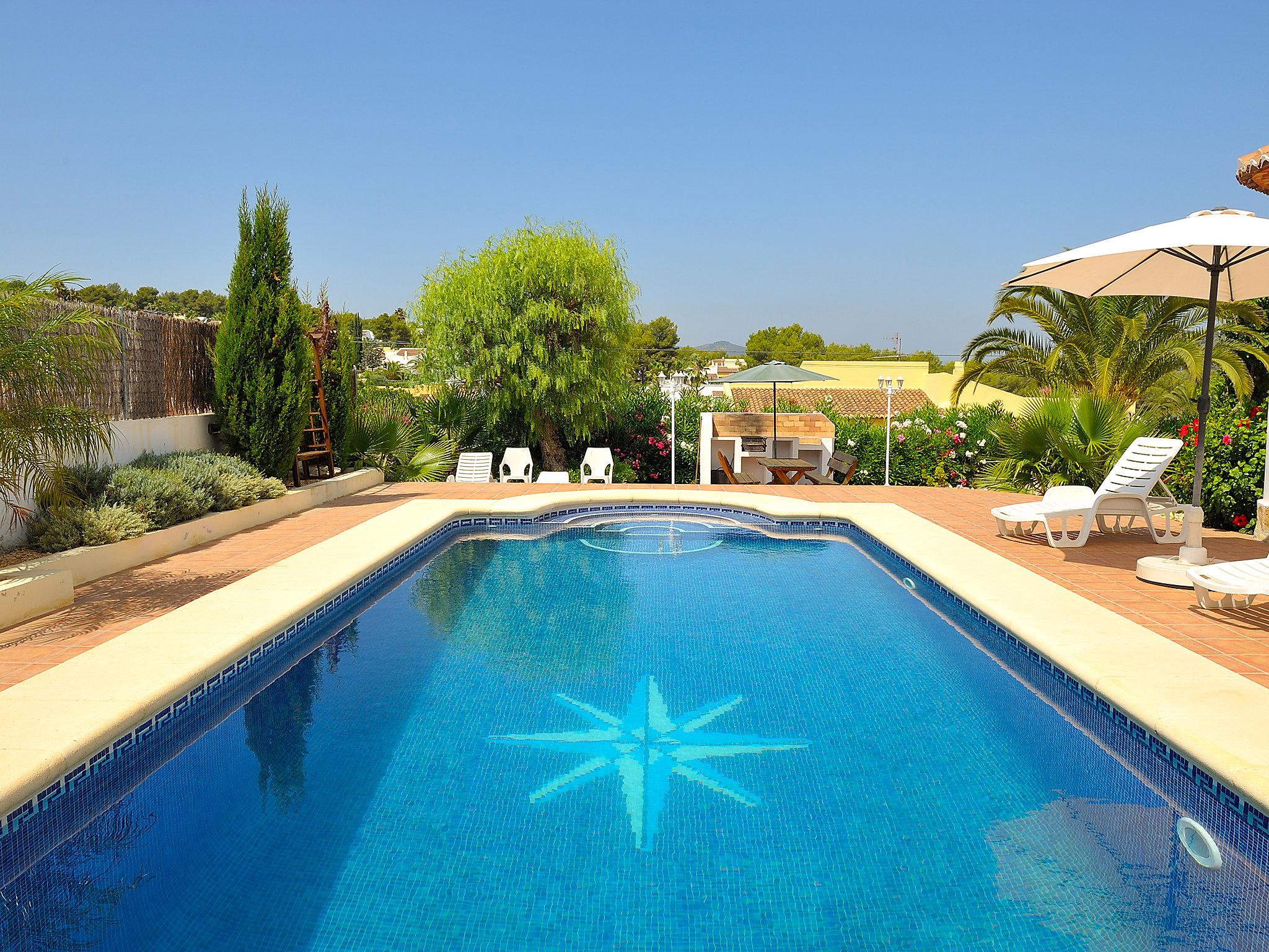 Foto 18 - Casa de 3 quartos em Jávea com piscina privada e vistas do mar