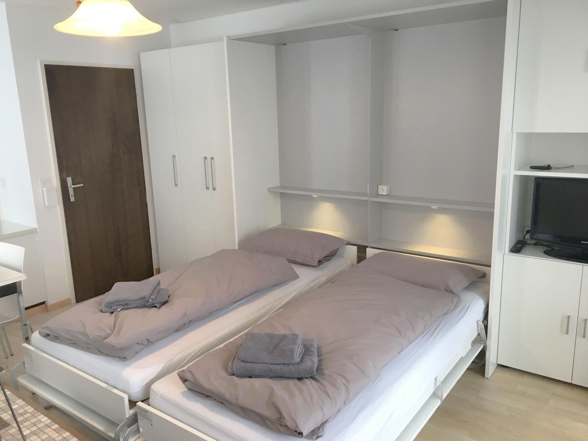 Foto 4 - Apartment mit 1 Schlafzimmer in Laax mit blick auf die berge