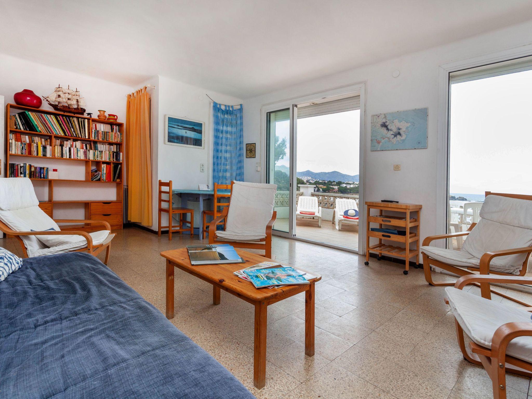 Foto 6 - Casa de 4 habitaciones en Llançà con jardín y vistas al mar