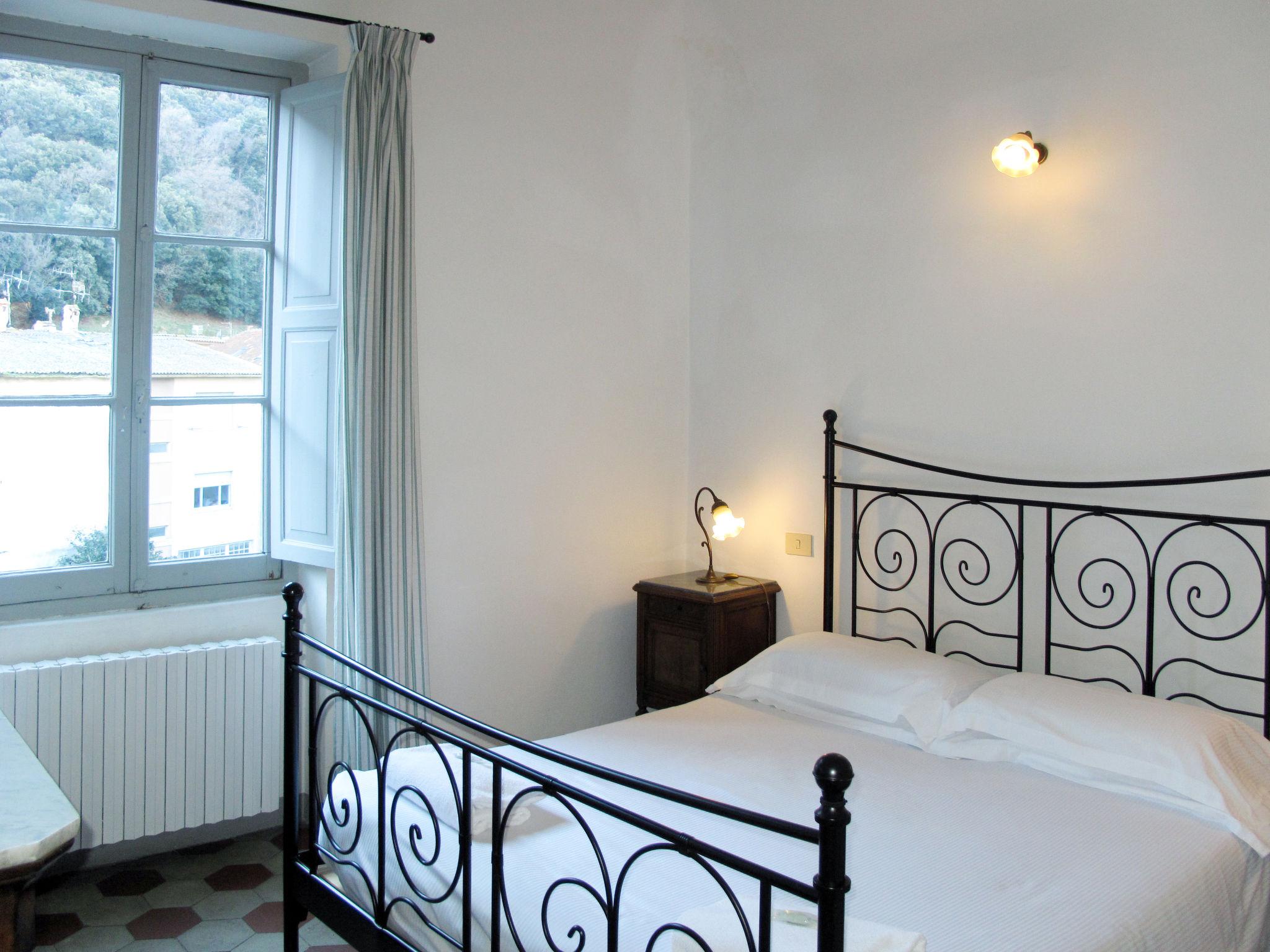 Foto 3 - Appartamento con 2 camere da letto a Finale Ligure con giardino e vista mare