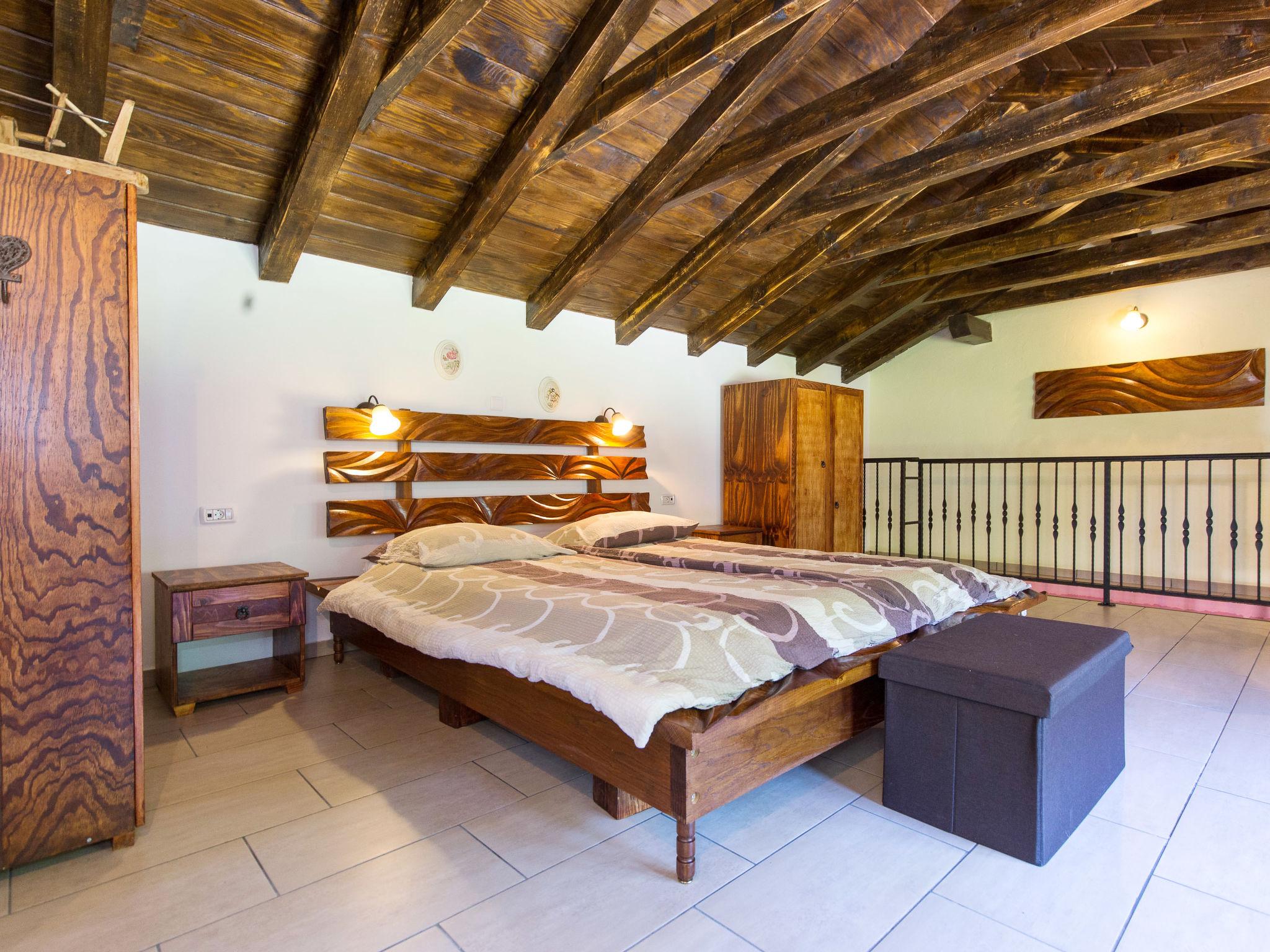 Foto 23 - Casa con 5 camere da letto a Opatija con piscina privata e vista mare