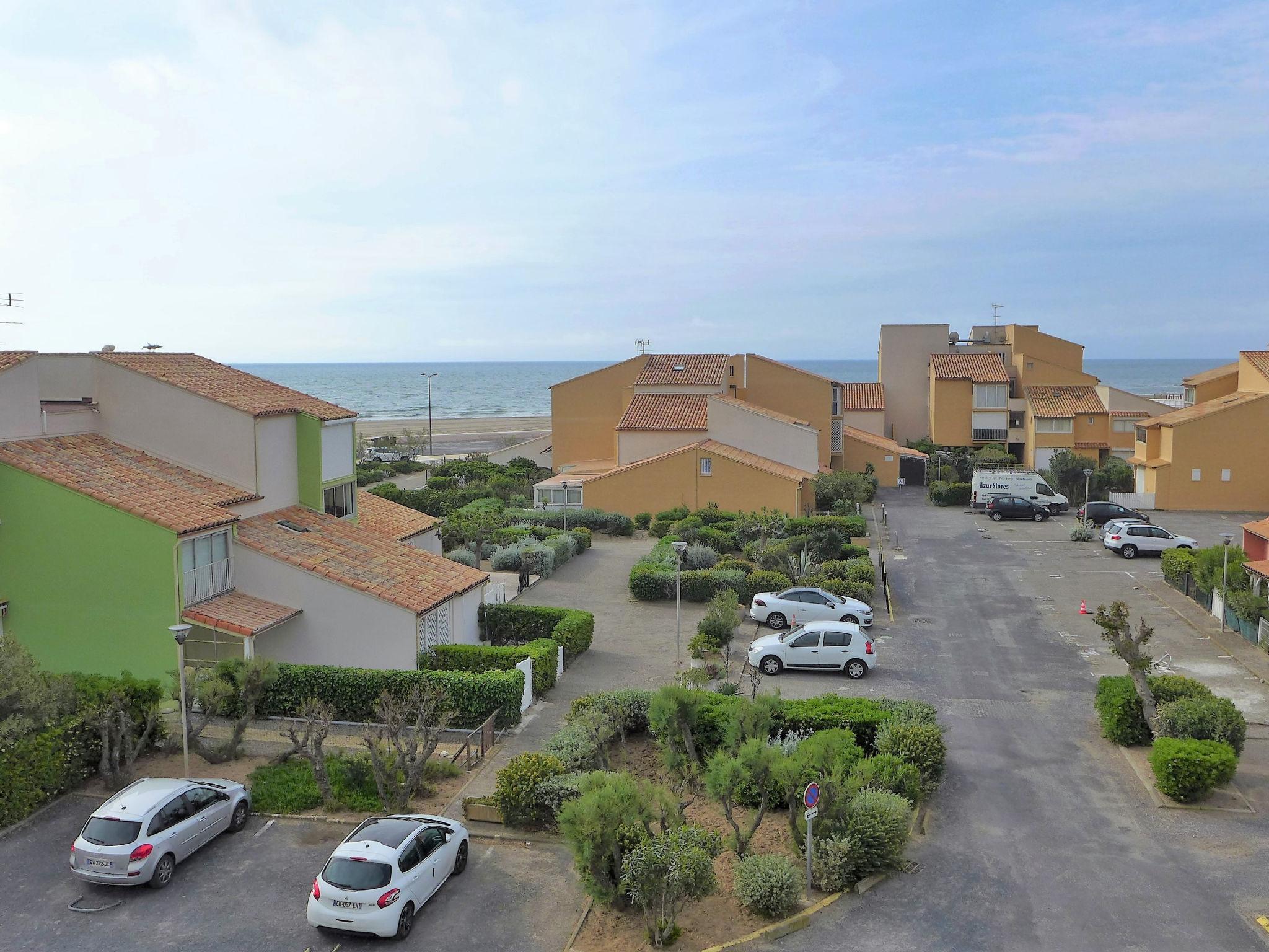 Foto 18 - Apartamento de 1 habitación en Narbonne con vistas al mar