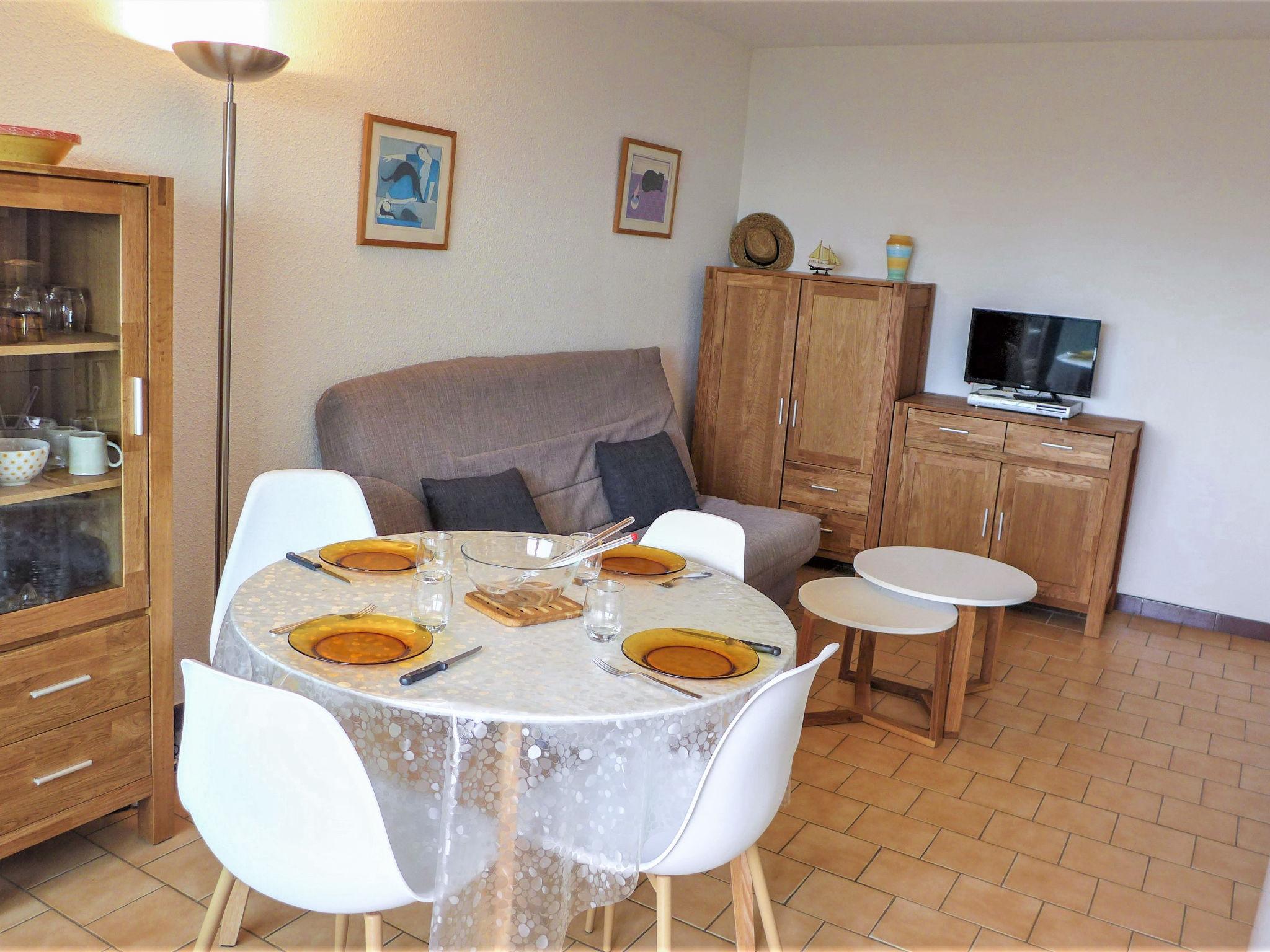 Foto 10 - Apartamento de 1 habitación en Narbonne con vistas al mar