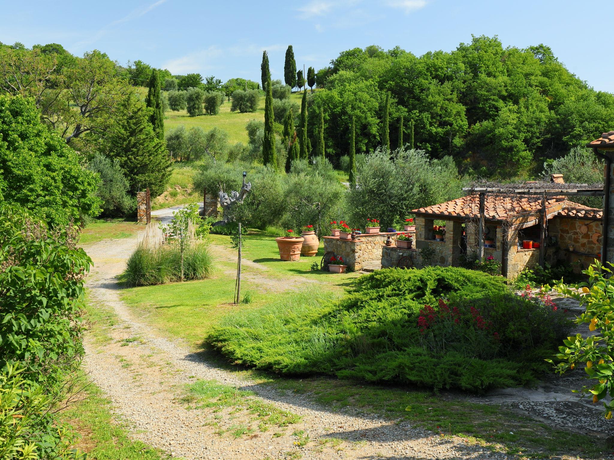 Foto 9 - Casa con 6 camere da letto a Seggiano con piscina privata e giardino