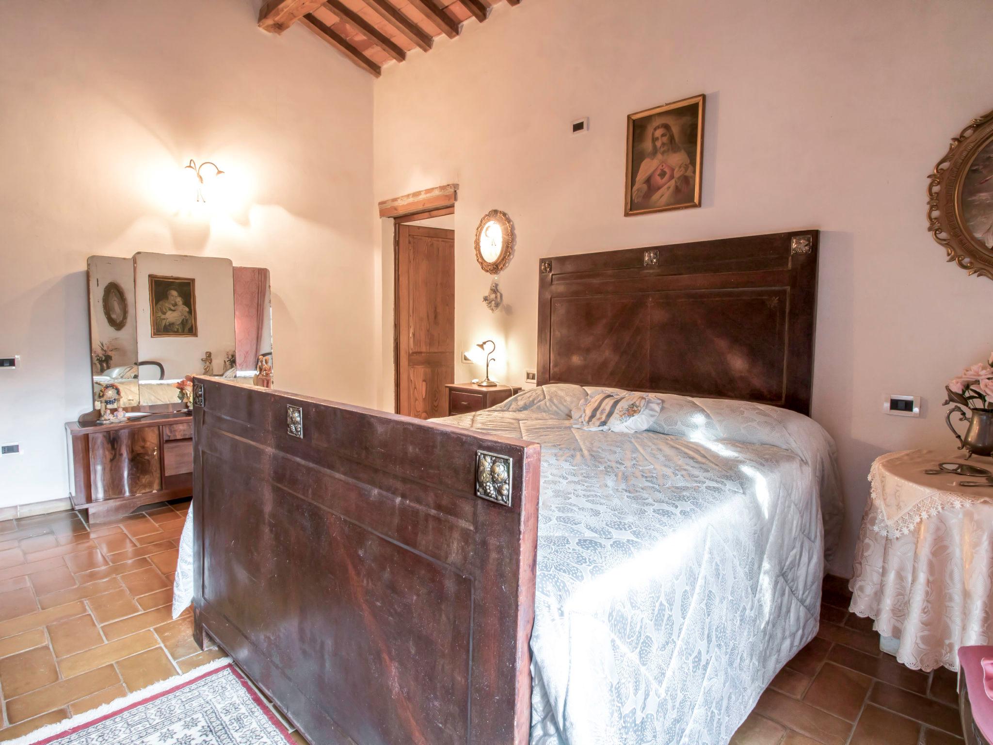 Foto 25 - Casa con 6 camere da letto a Seggiano con piscina privata e terrazza