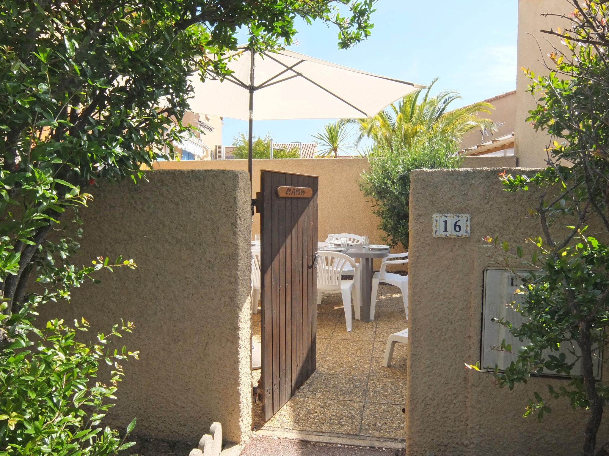 Photo 11 - 1 bedroom House in Saint-Cyprien with terrace and sea view