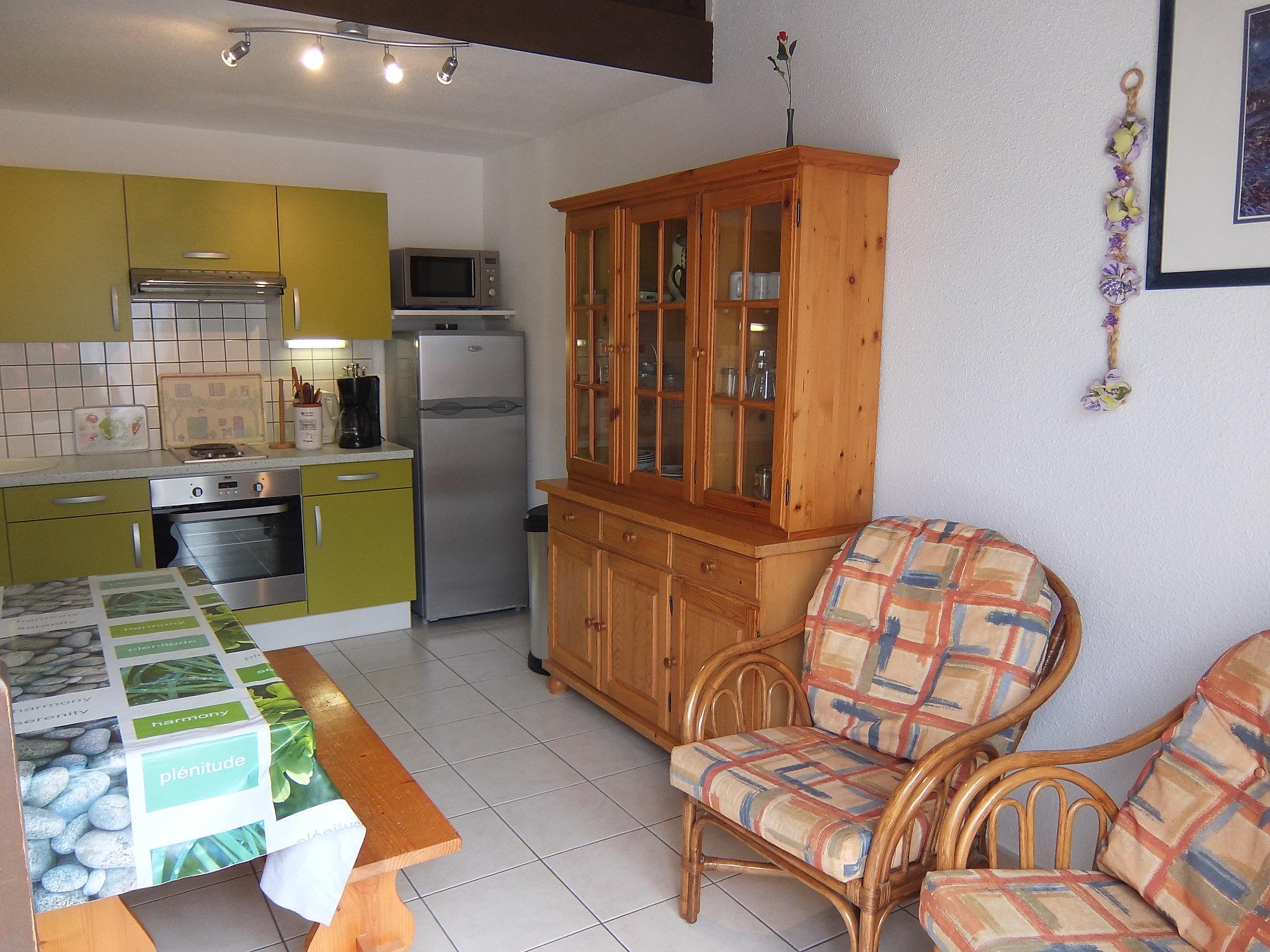 Photo 2 - 1 bedroom House in Saint-Cyprien with terrace and sea view