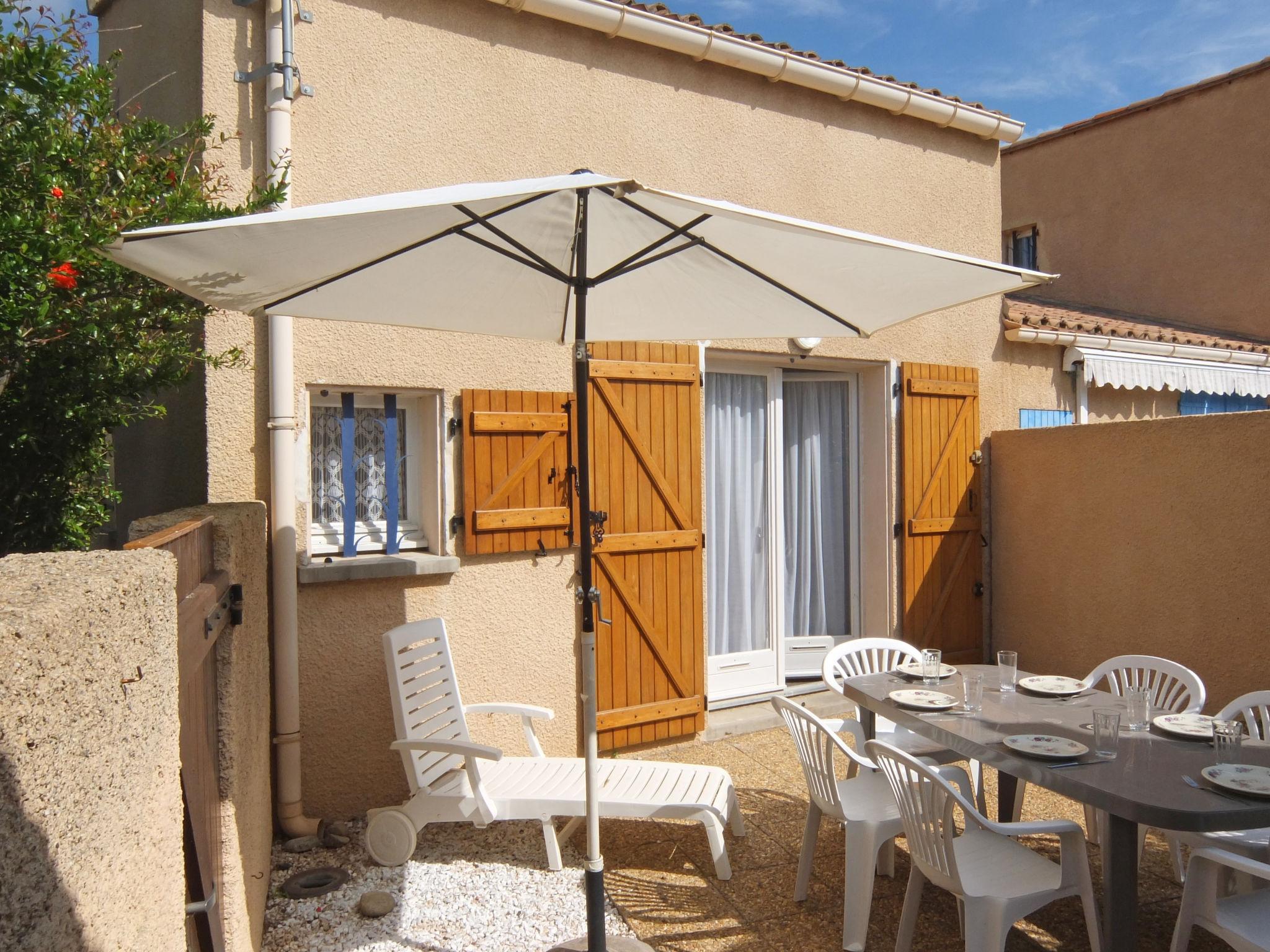 Foto 1 - Casa de 1 habitación en Saint-Cyprien con terraza y vistas al mar