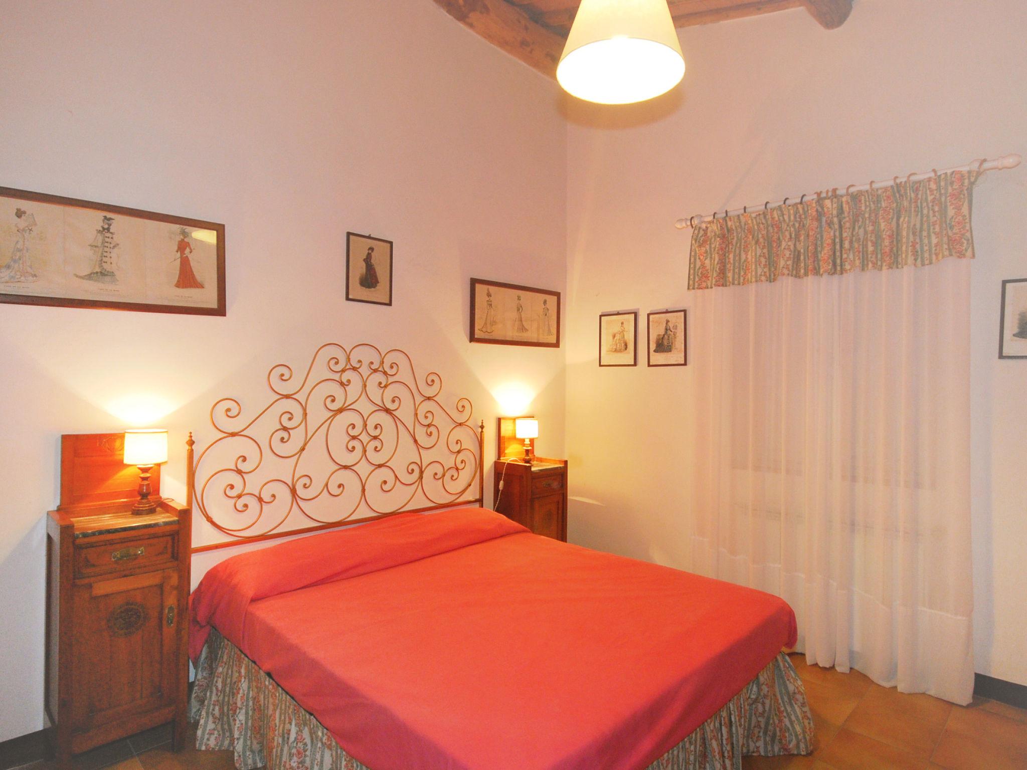 Photo 10 - 2 bedroom Apartment in Sovicille with swimming pool and garden