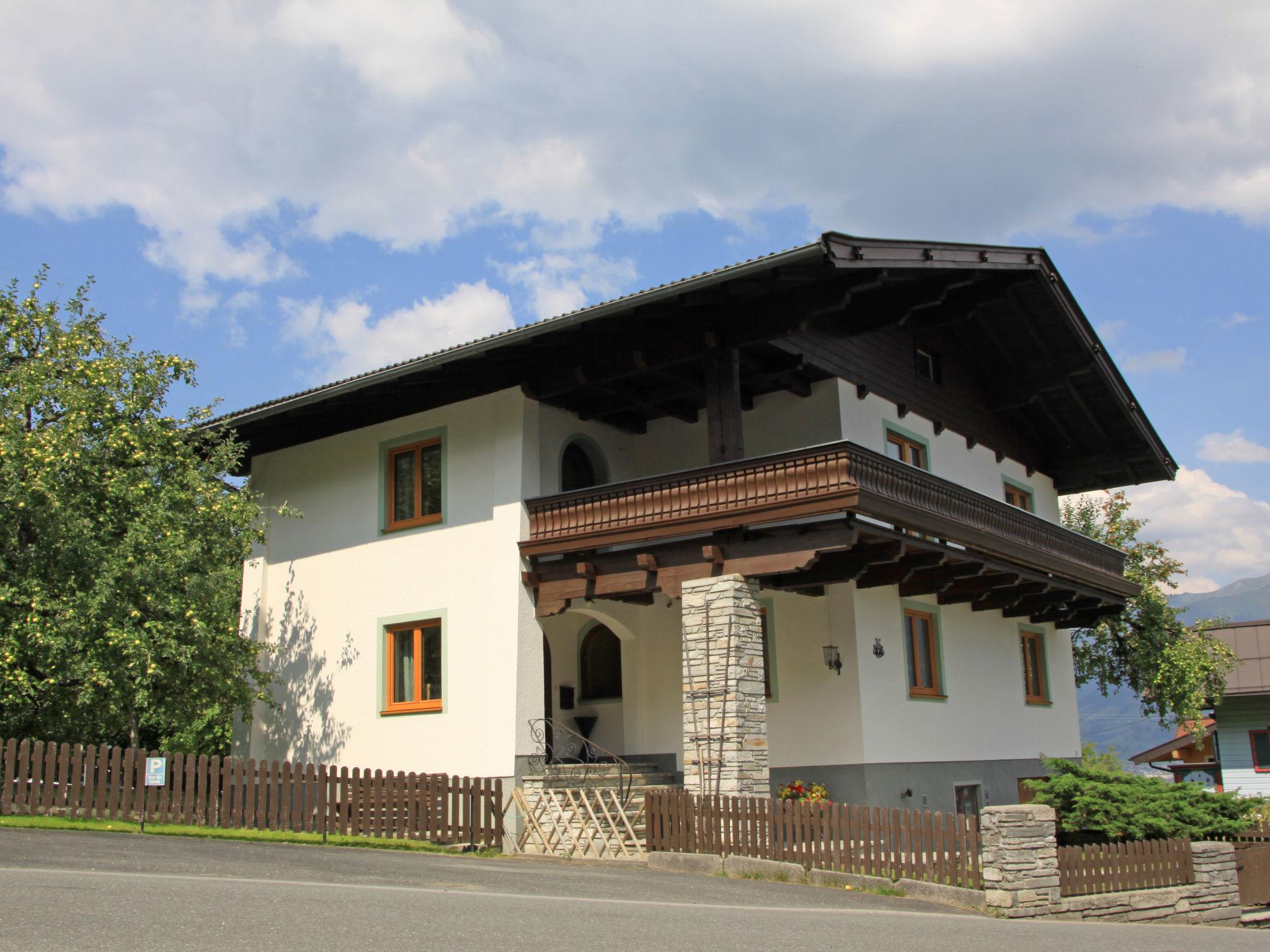 Photo 1 - Maison de 5 chambres à Kaprun avec jardin et vues sur la montagne