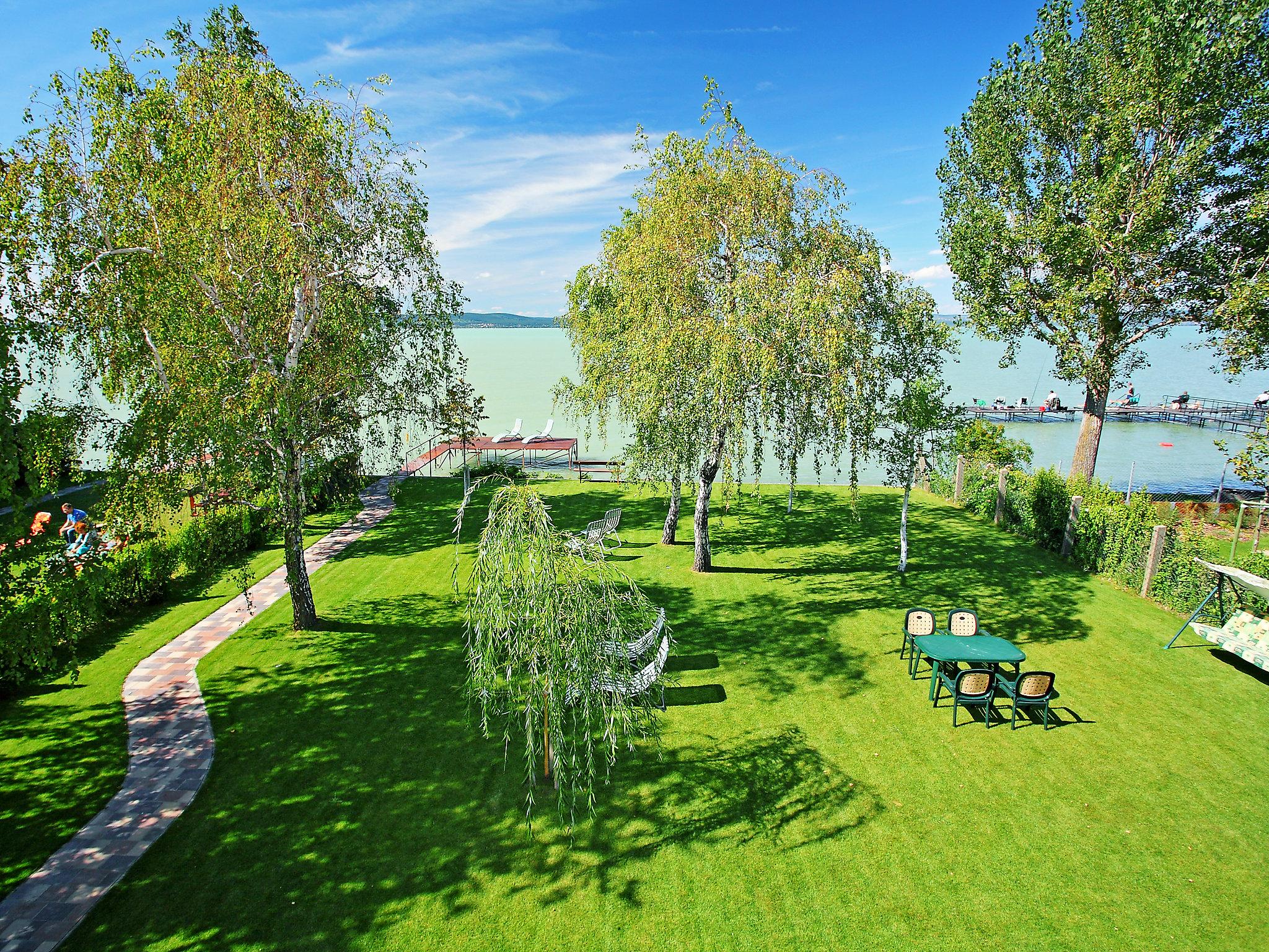 Foto 24 - Appartamento con 2 camere da letto a Balatonlelle con giardino e terrazza