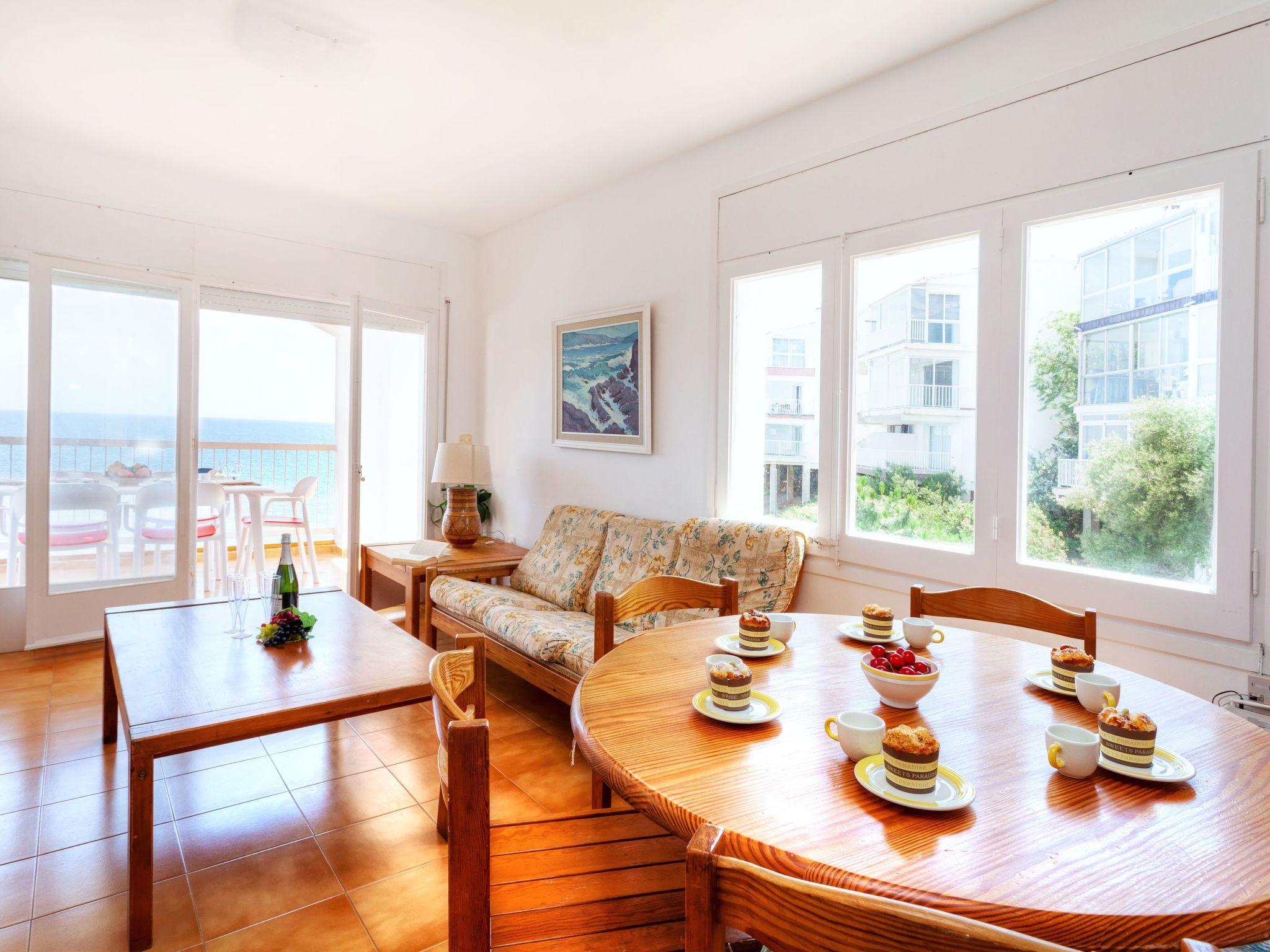 Foto 2 - Apartamento de 3 quartos em Llançà com terraço e vistas do mar