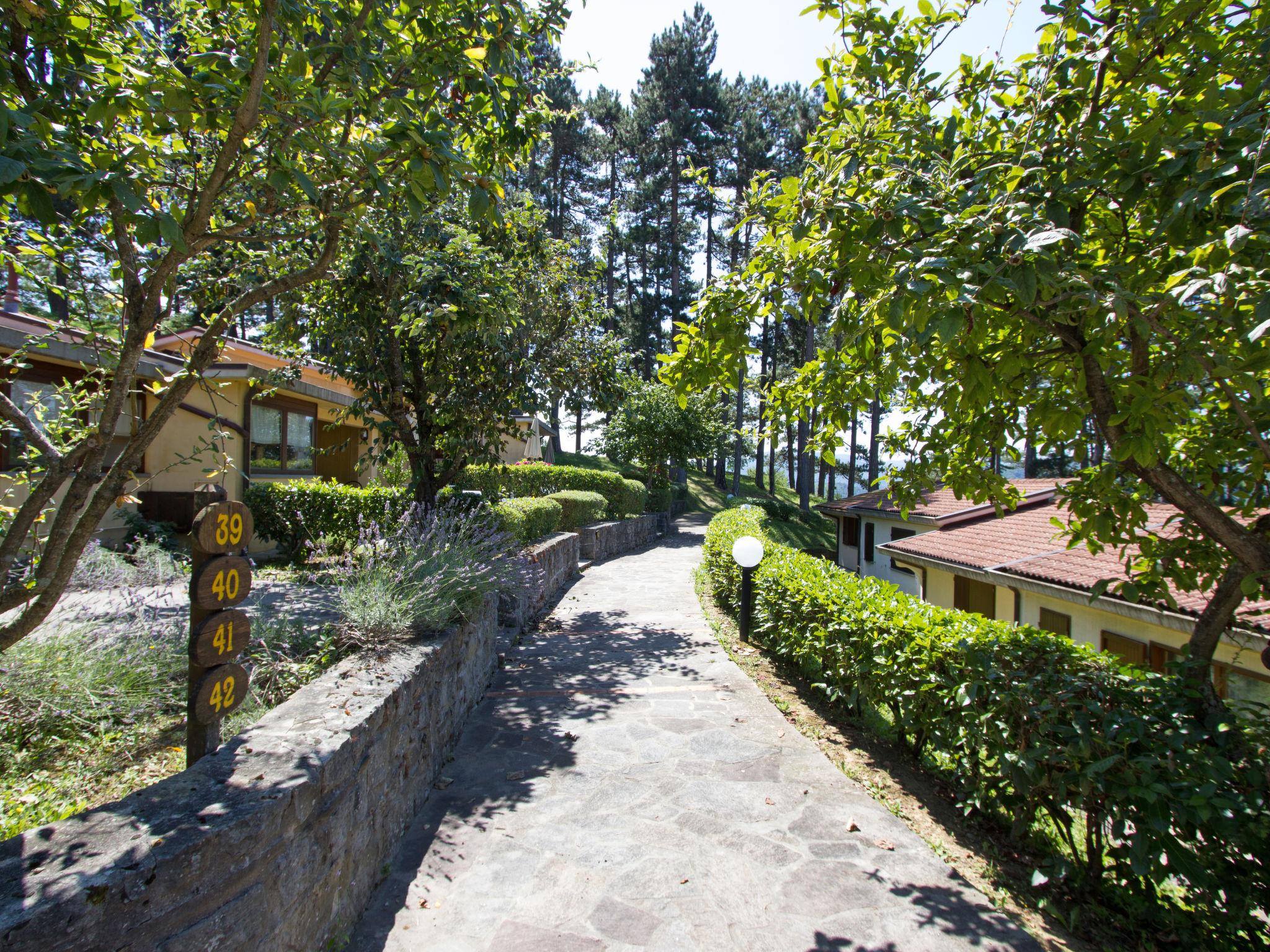 Foto 17 - Apartamento de 2 quartos em Palazzuolo sul Senio com piscina e jardim