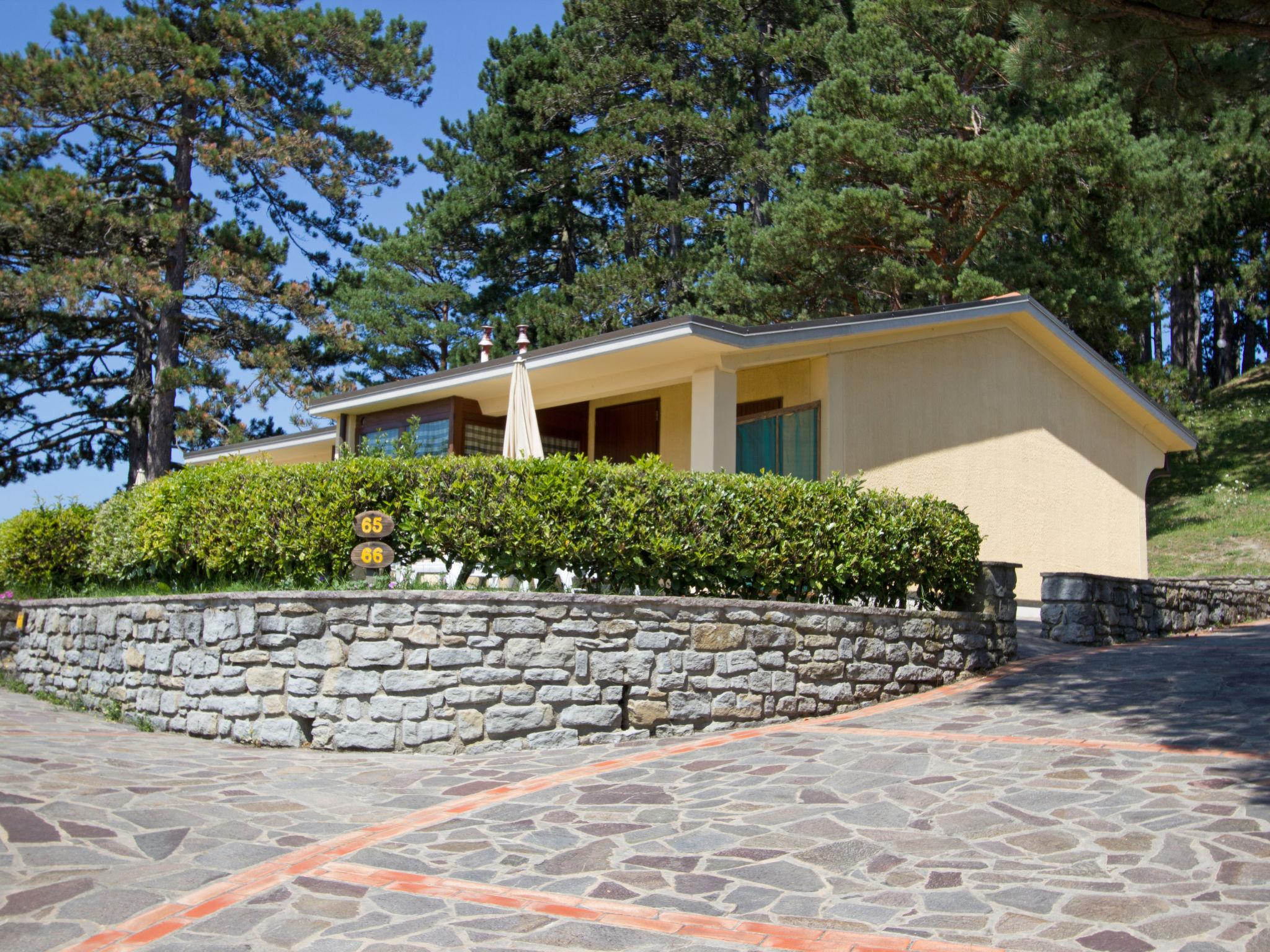 Foto 9 - Apartamento de 2 habitaciones en Palazzuolo sul Senio con piscina y jardín