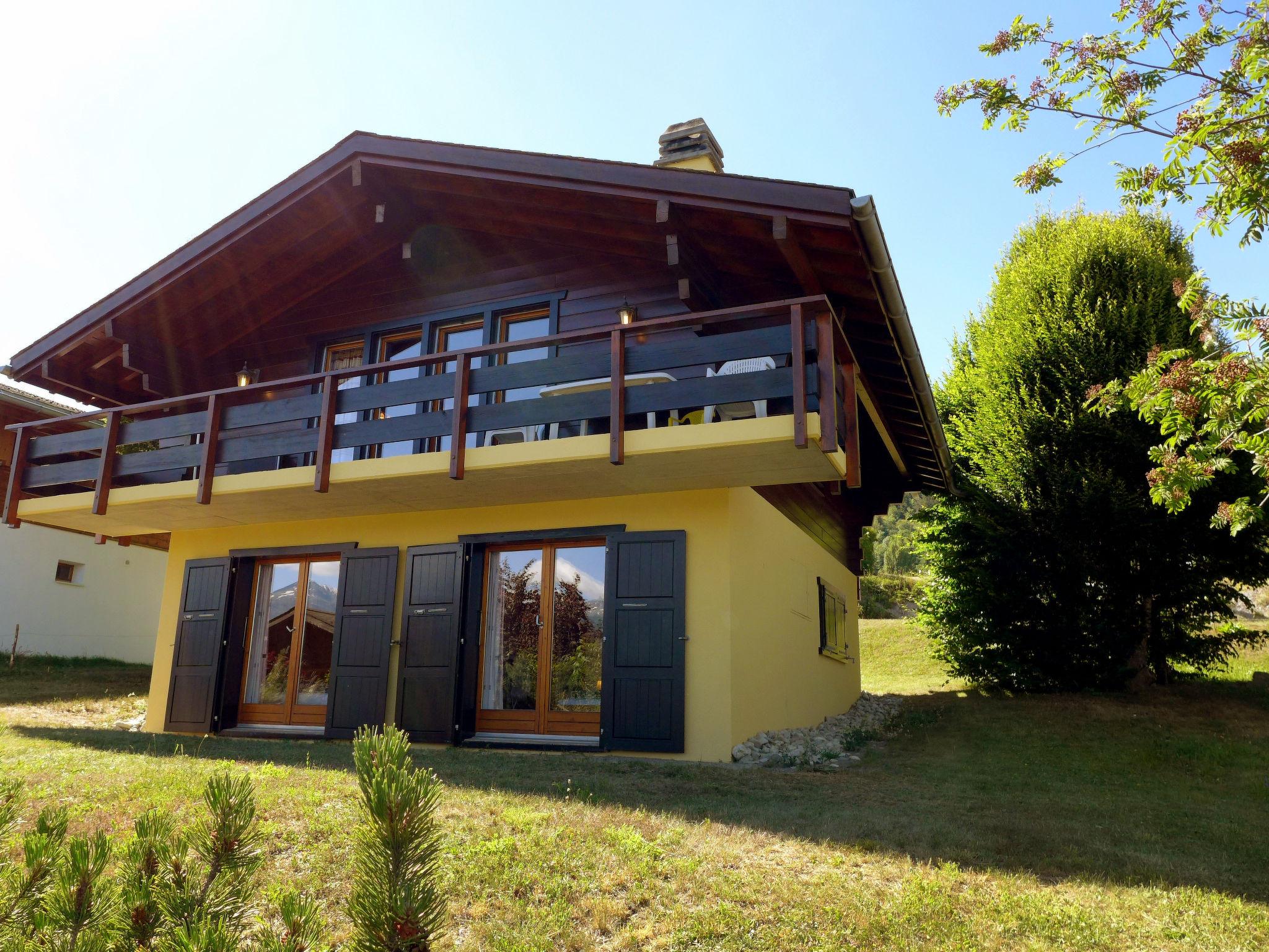 Foto 1 - Casa con 3 camere da letto a Crans-Montana con giardino e vista sulle montagne