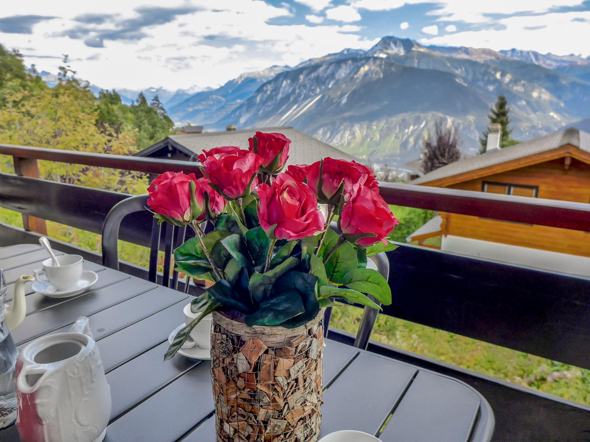 Photo 31 - Maison de 3 chambres à Crans-Montana avec jardin et vues sur la montagne