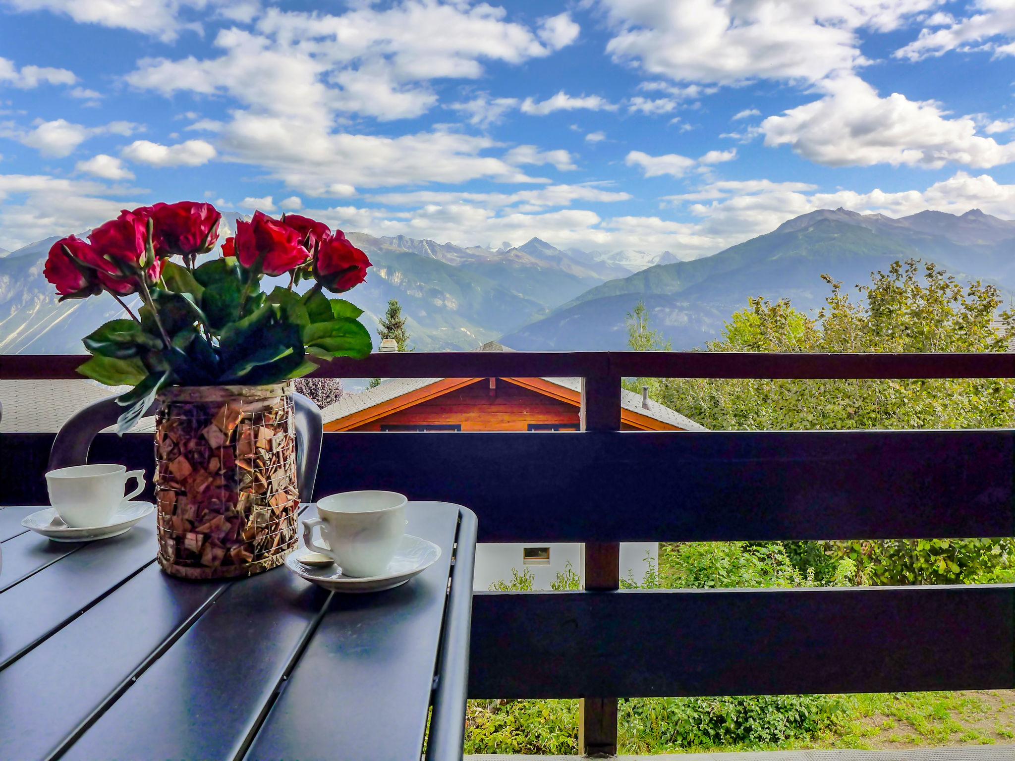 Foto 32 - Casa de 3 habitaciones en Crans-Montana con jardín y vistas a la montaña