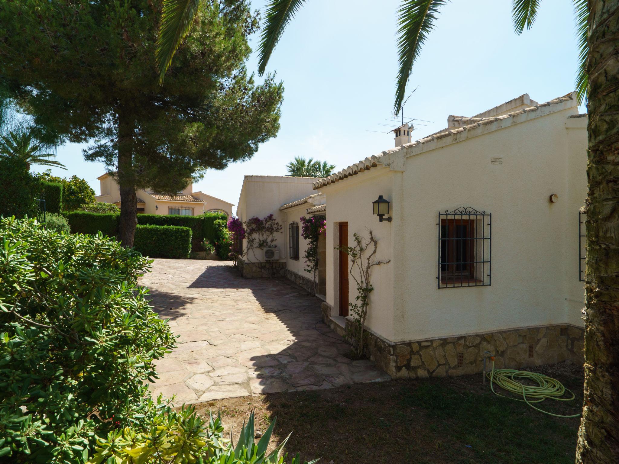 Foto 31 - Casa con 4 camere da letto a Jávea con piscina privata e giardino