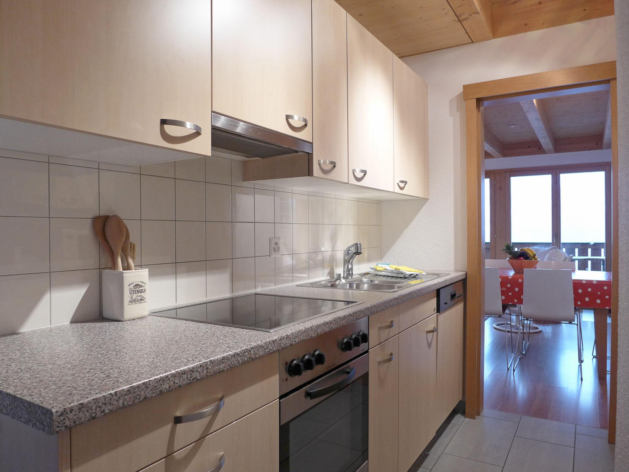 Photo 11 - 3 bedroom Apartment in Lauterbrunnen with mountain view