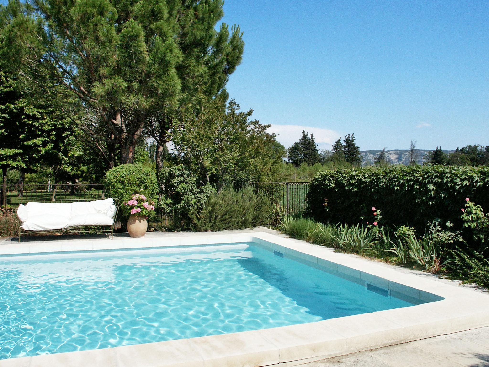 Foto 3 - Casa de 3 quartos em Cavaillon com piscina privada e jardim