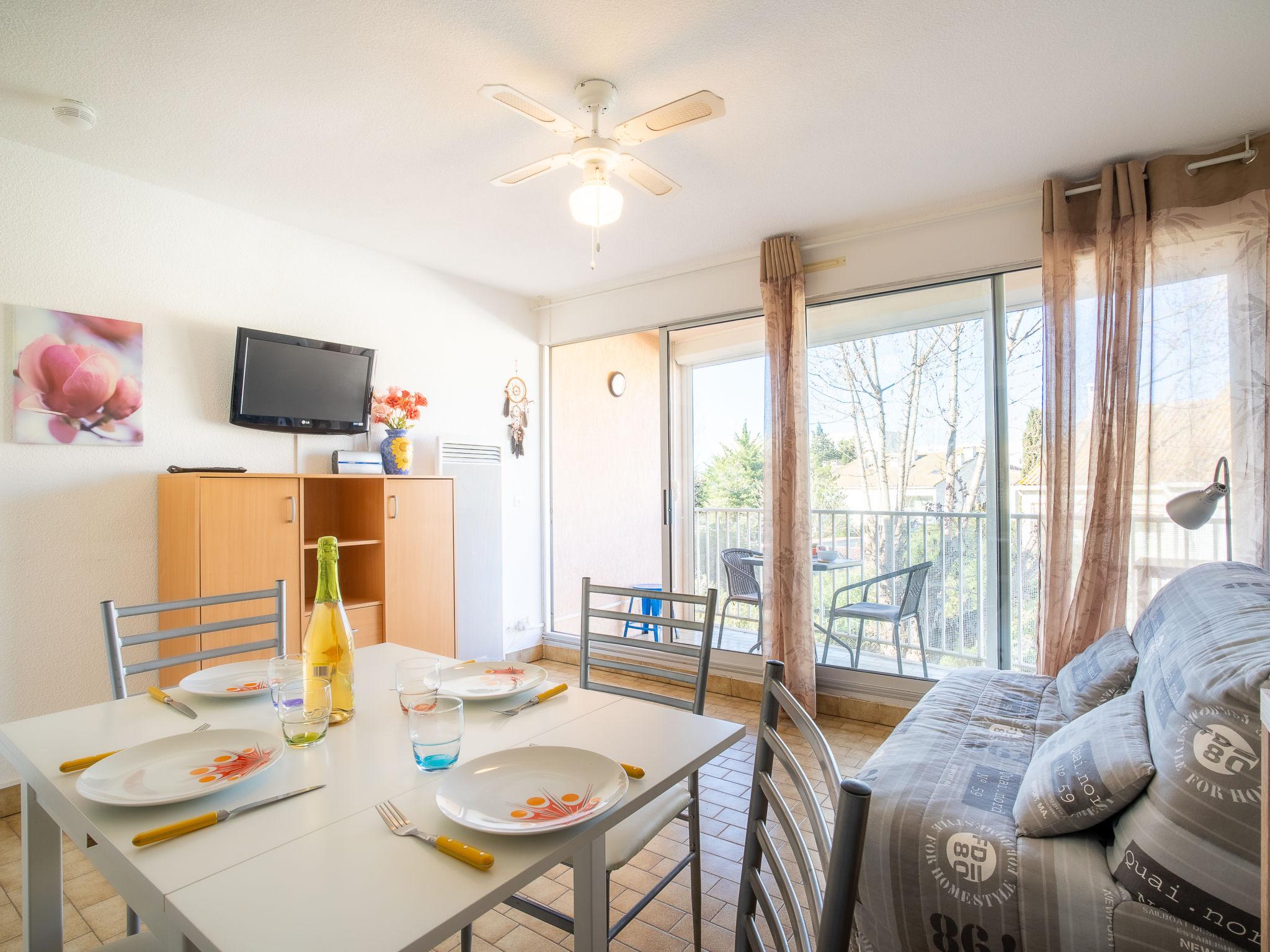 Photo 6 - Appartement de 1 chambre à Le Grau-du-Roi avec terrasse et vues à la mer