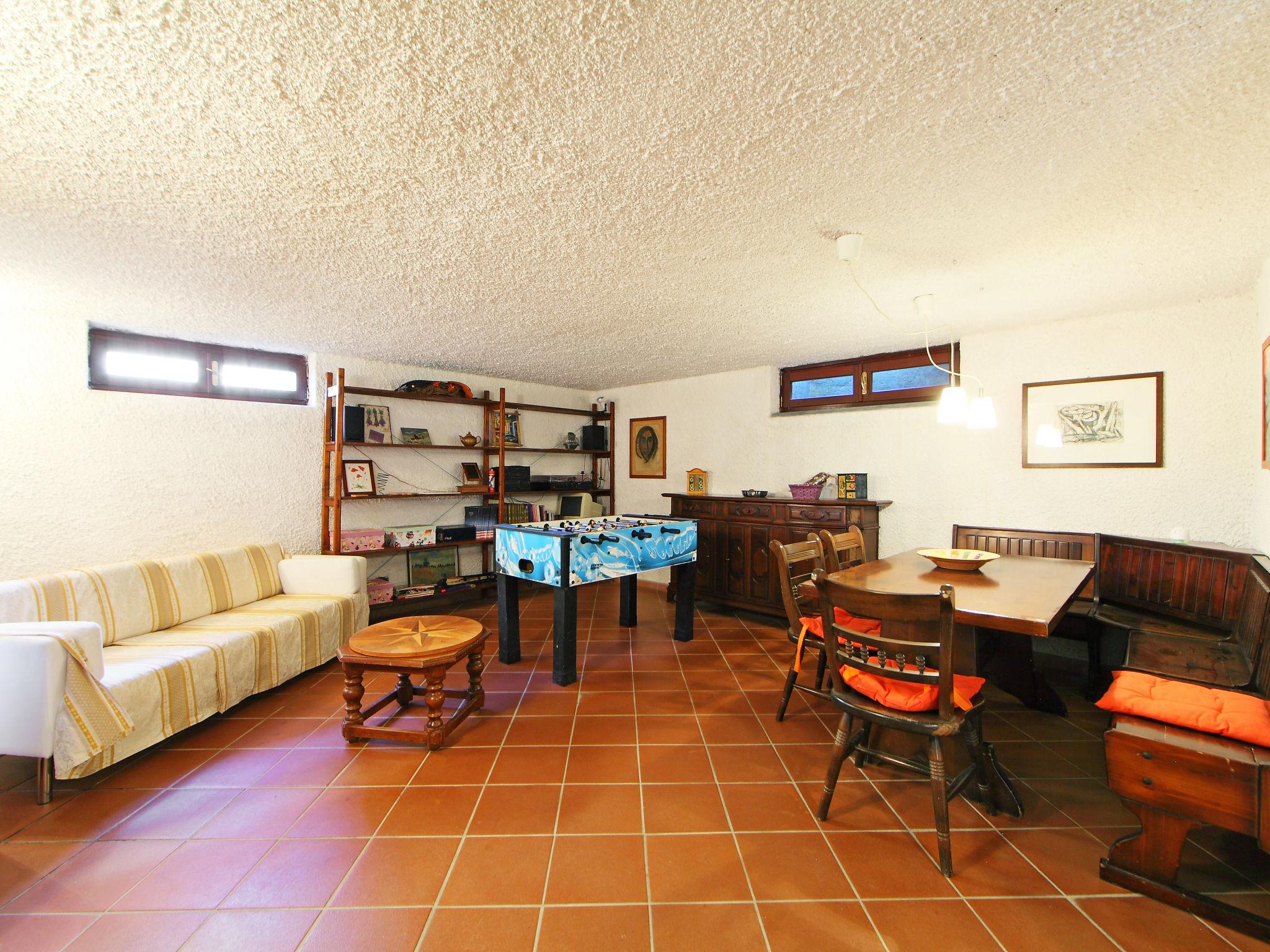 Photo 12 - 4 bedroom House in Massarosa with private pool and garden