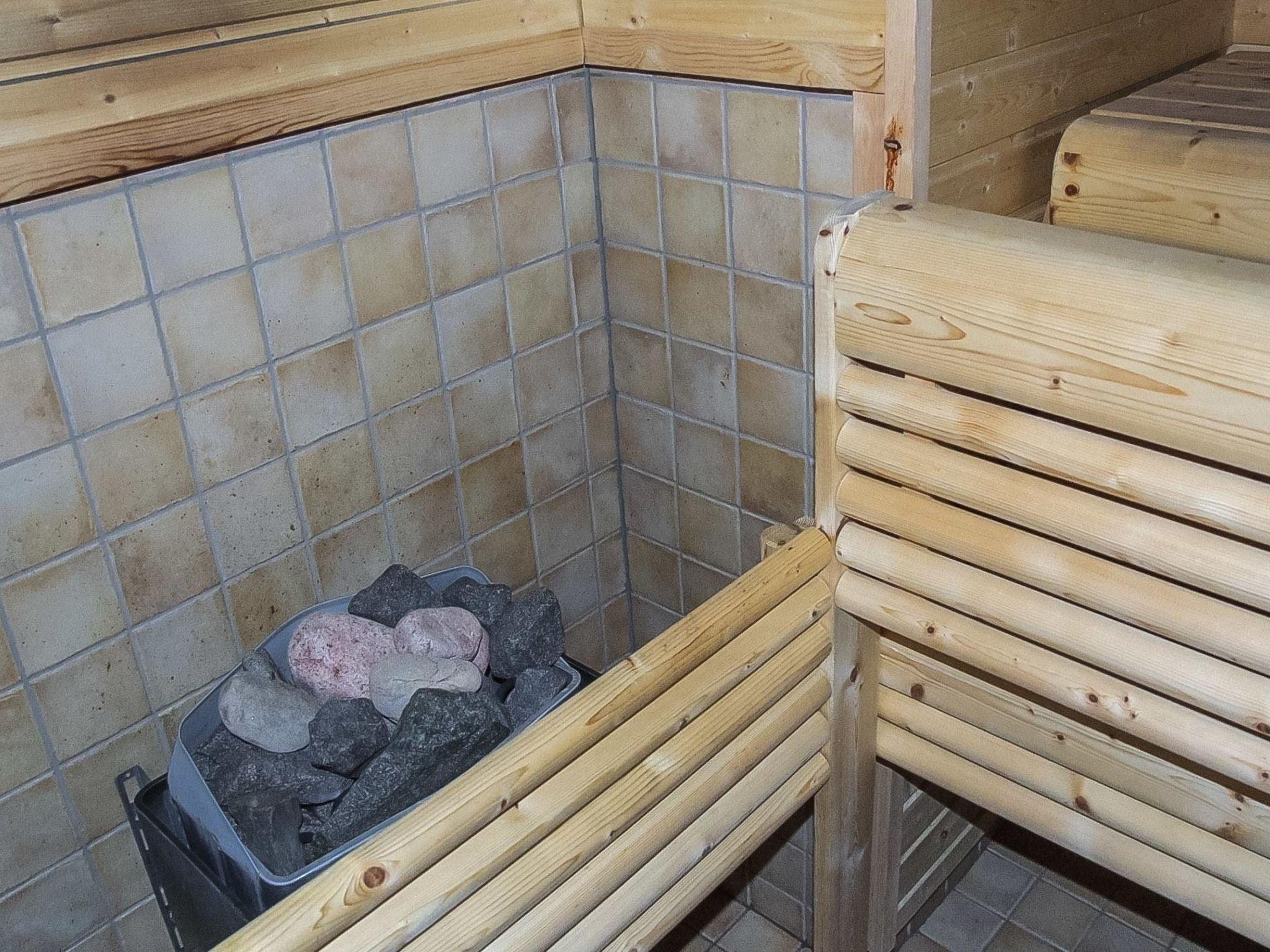 Photo 15 - 2 bedroom House in Kuusamo with sauna and mountain view