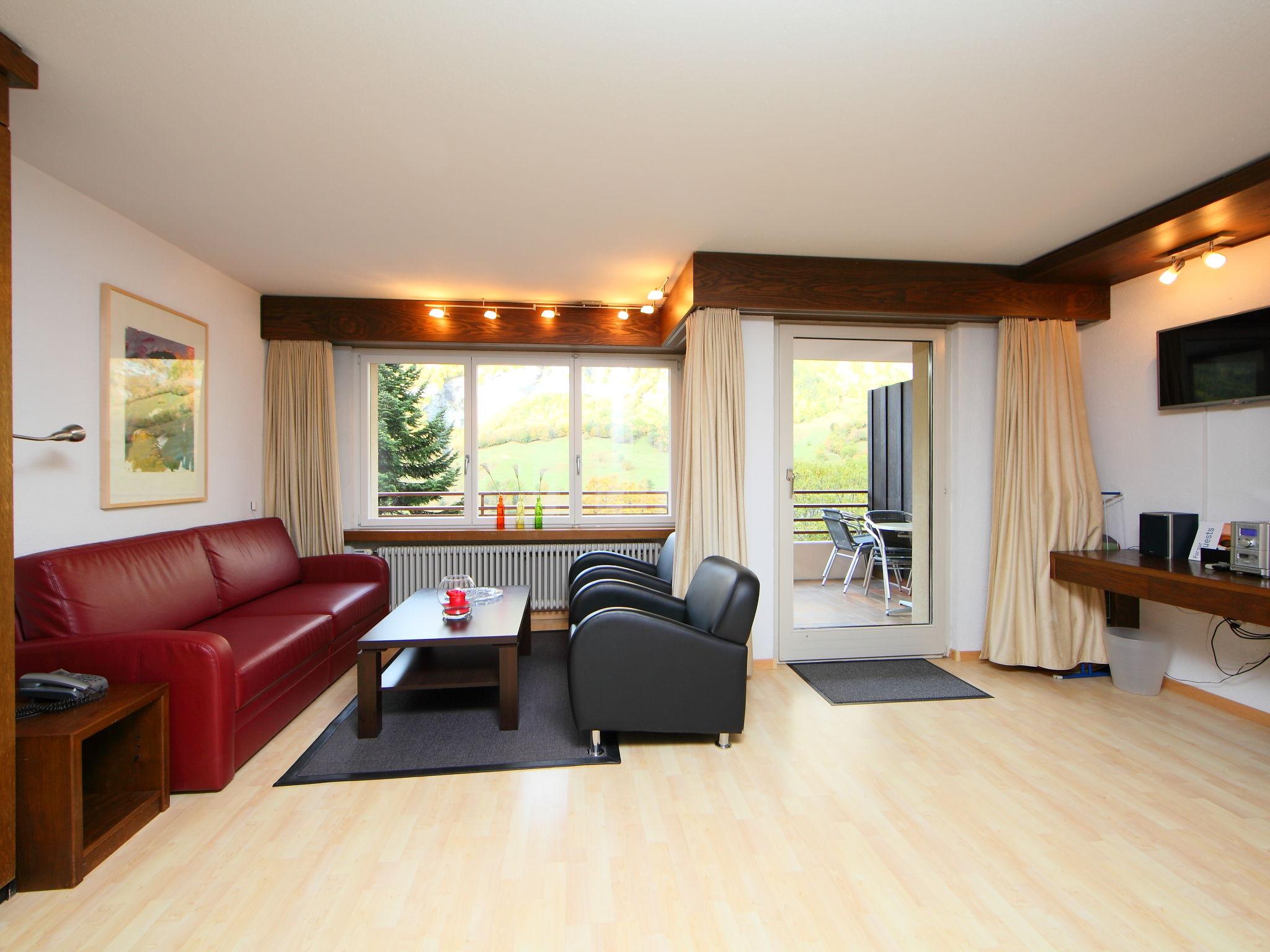 Photo 2 - Appartement de 1 chambre à Loeche-les-Bains avec vues sur la montagne
