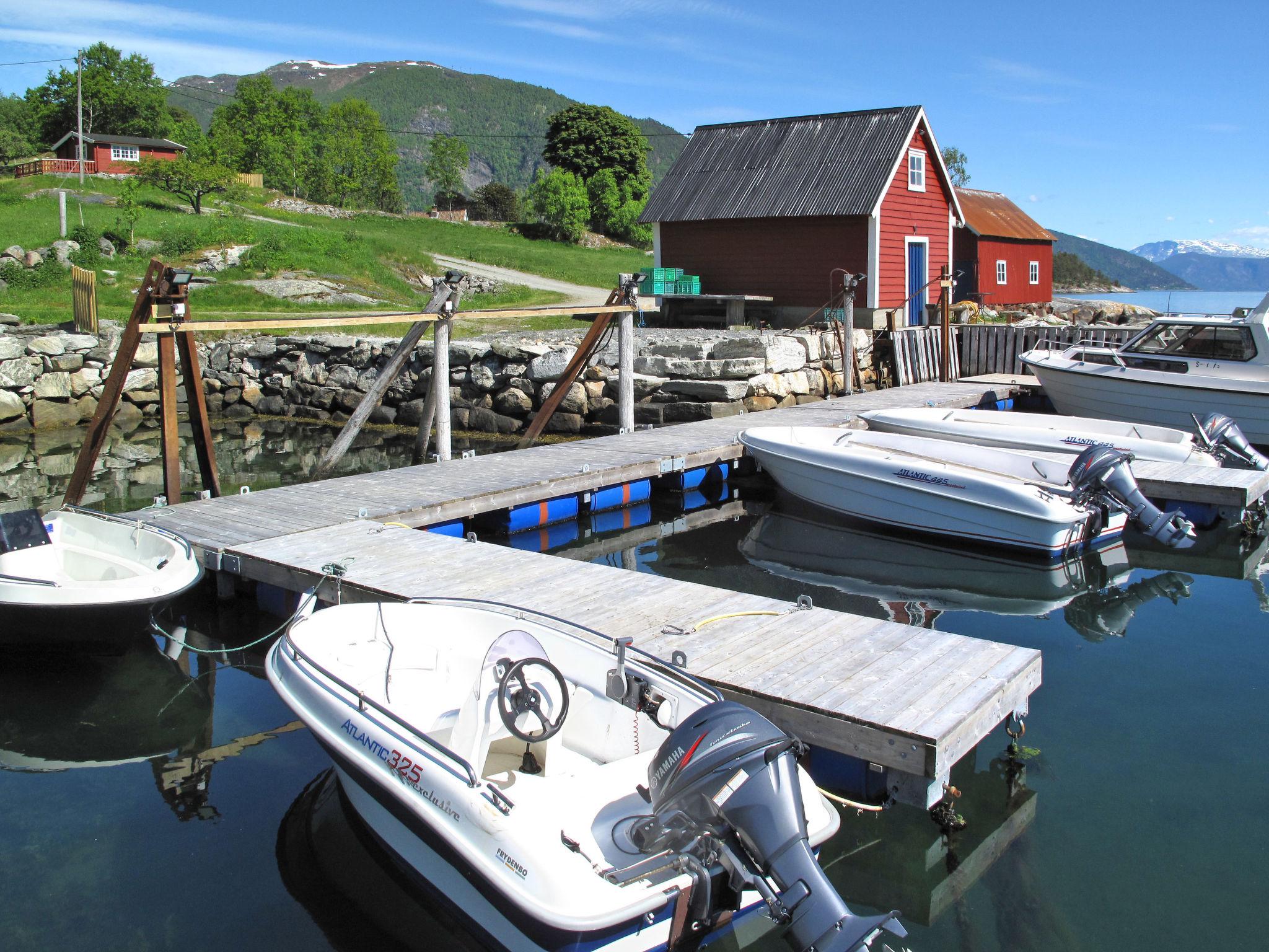 Foto 37 - Casa de 3 quartos em Balestrand com jardim e terraço