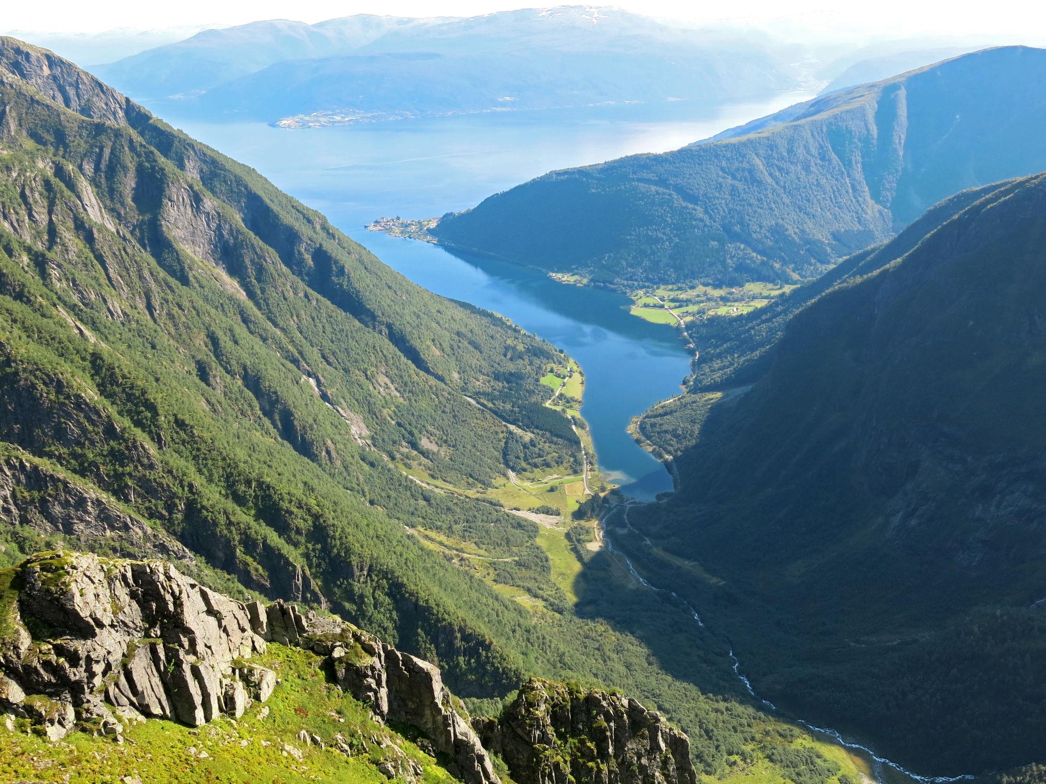 Foto 47 - Casa de 3 quartos em Balestrand com jardim e terraço