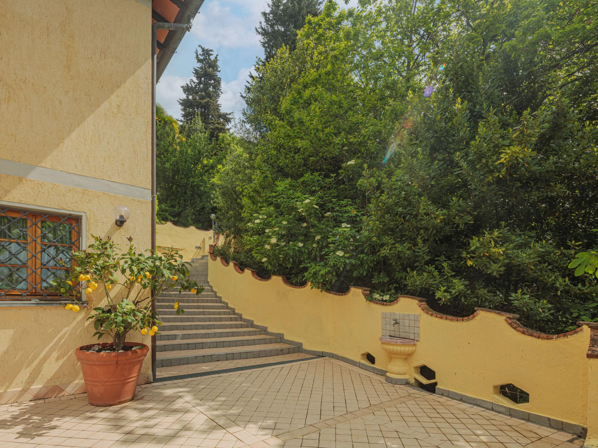 Photo 30 - Maison de 2 chambres à Camaiore avec terrasse et vues à la mer