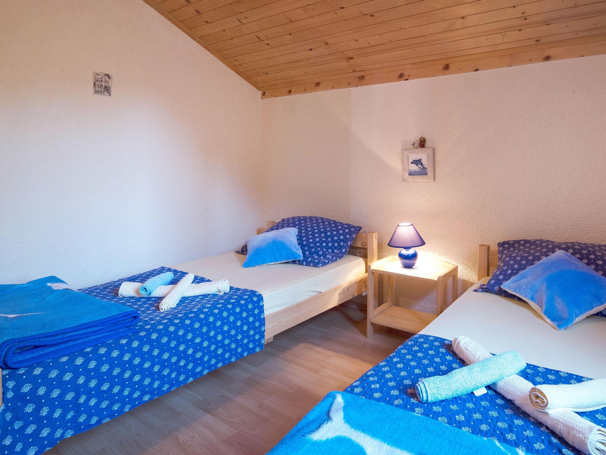 Foto 27 - Casa de 2 habitaciones en Senj con piscina privada y vistas al mar