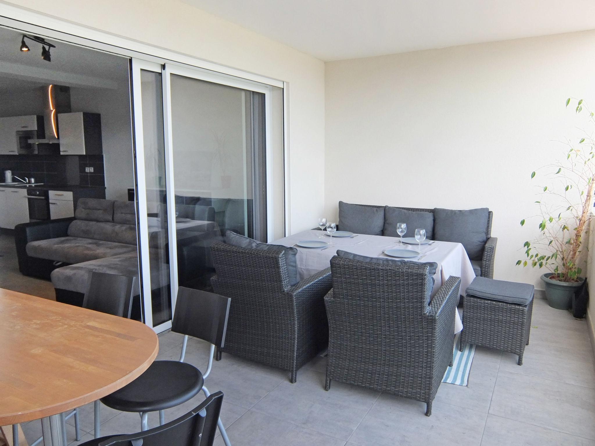 Photo 5 - 2 bedroom Apartment in Saint-Cyprien with terrace and sea view