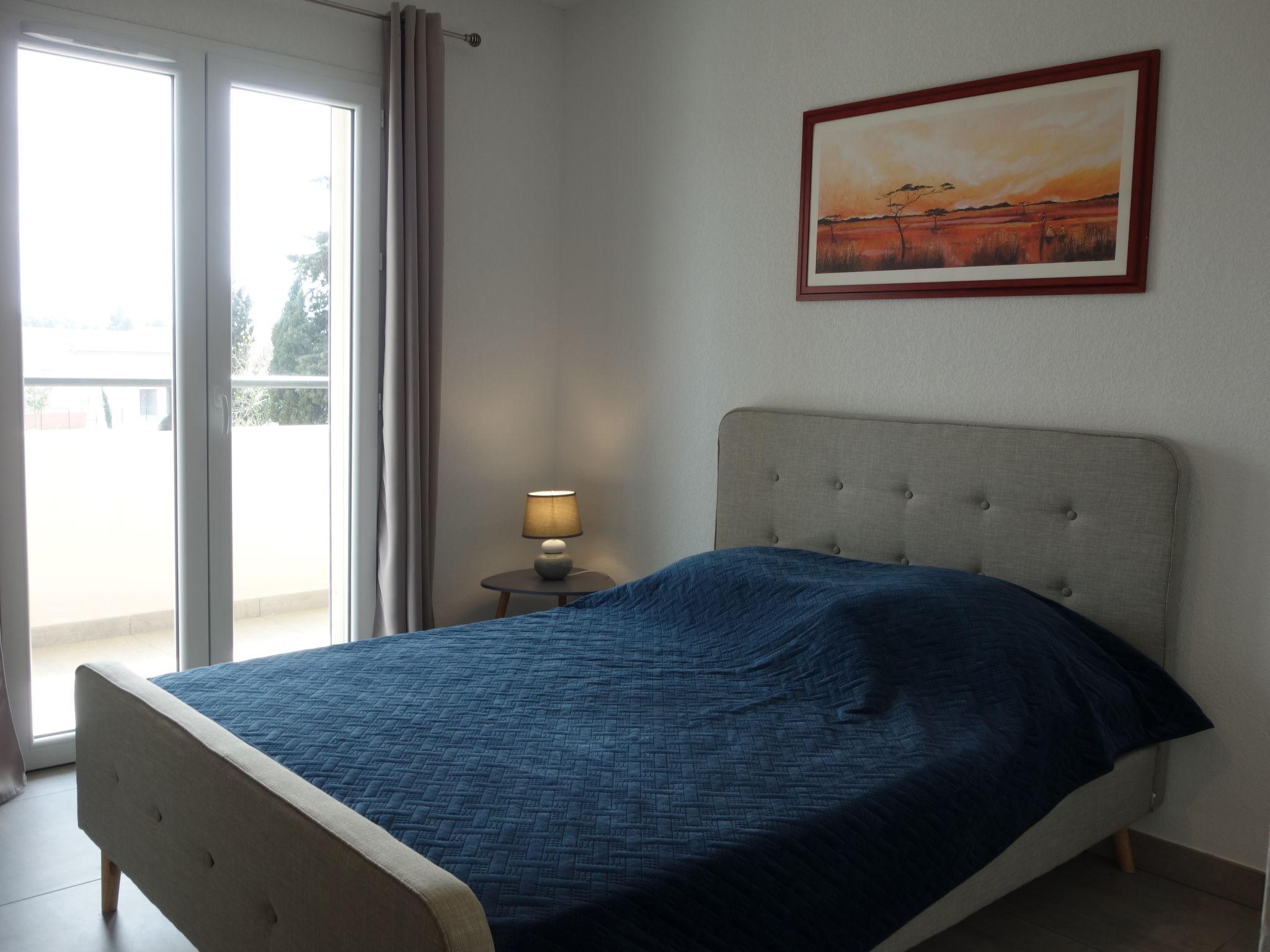 Photo 3 - 2 bedroom Apartment in Saint-Cyprien with terrace and sea view