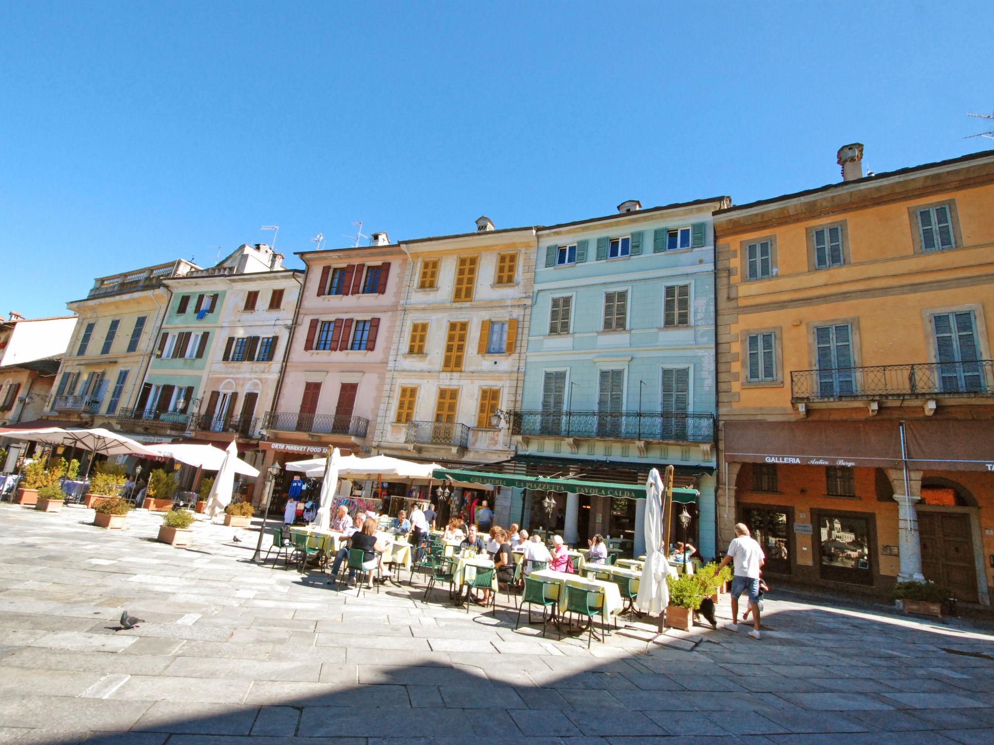 Photo 16 - 2 bedroom Apartment in Orta San Giulio with terrace and mountain view