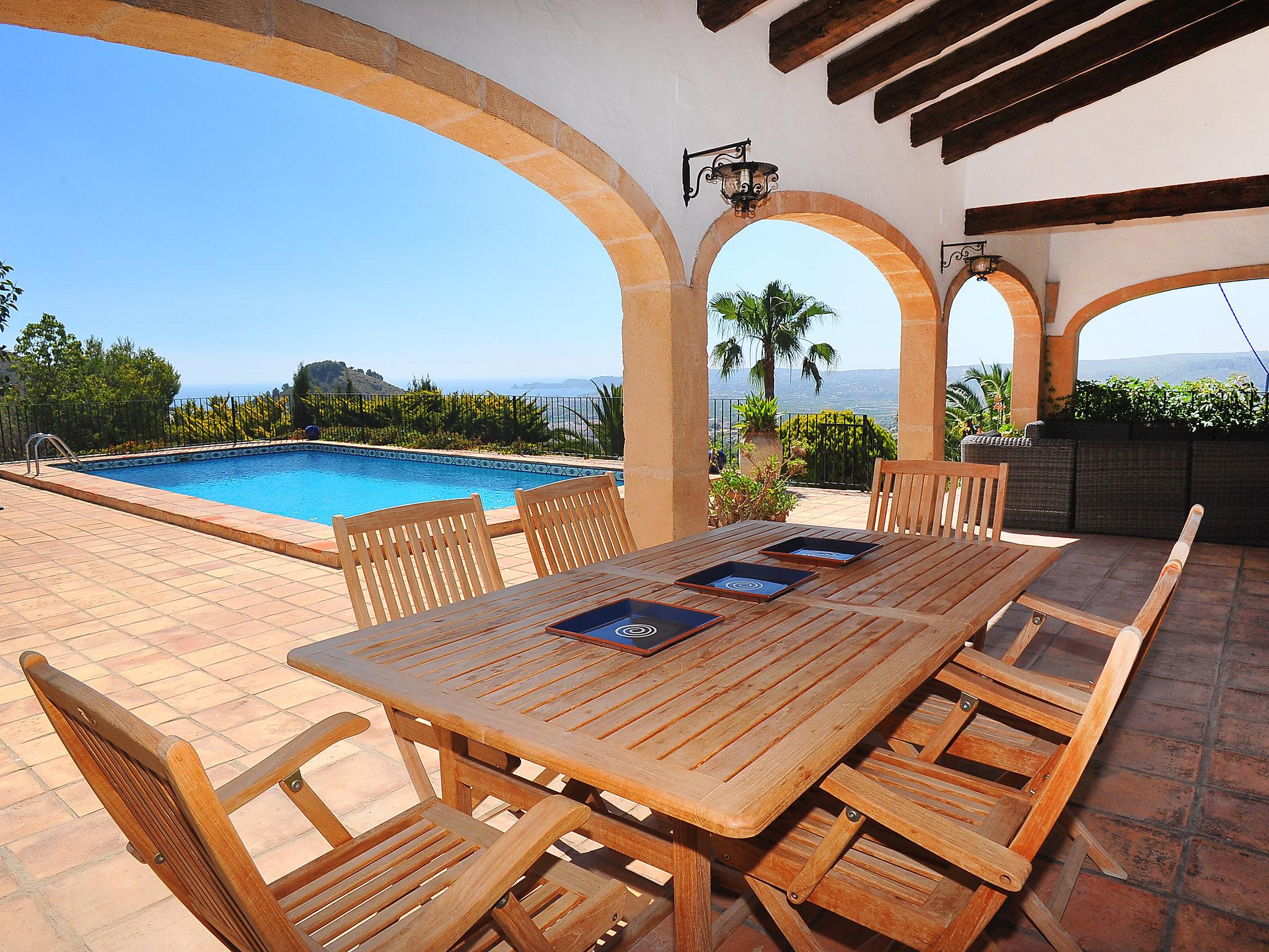 Foto 2 - Casa de 3 quartos em Jávea com piscina privada e vistas do mar