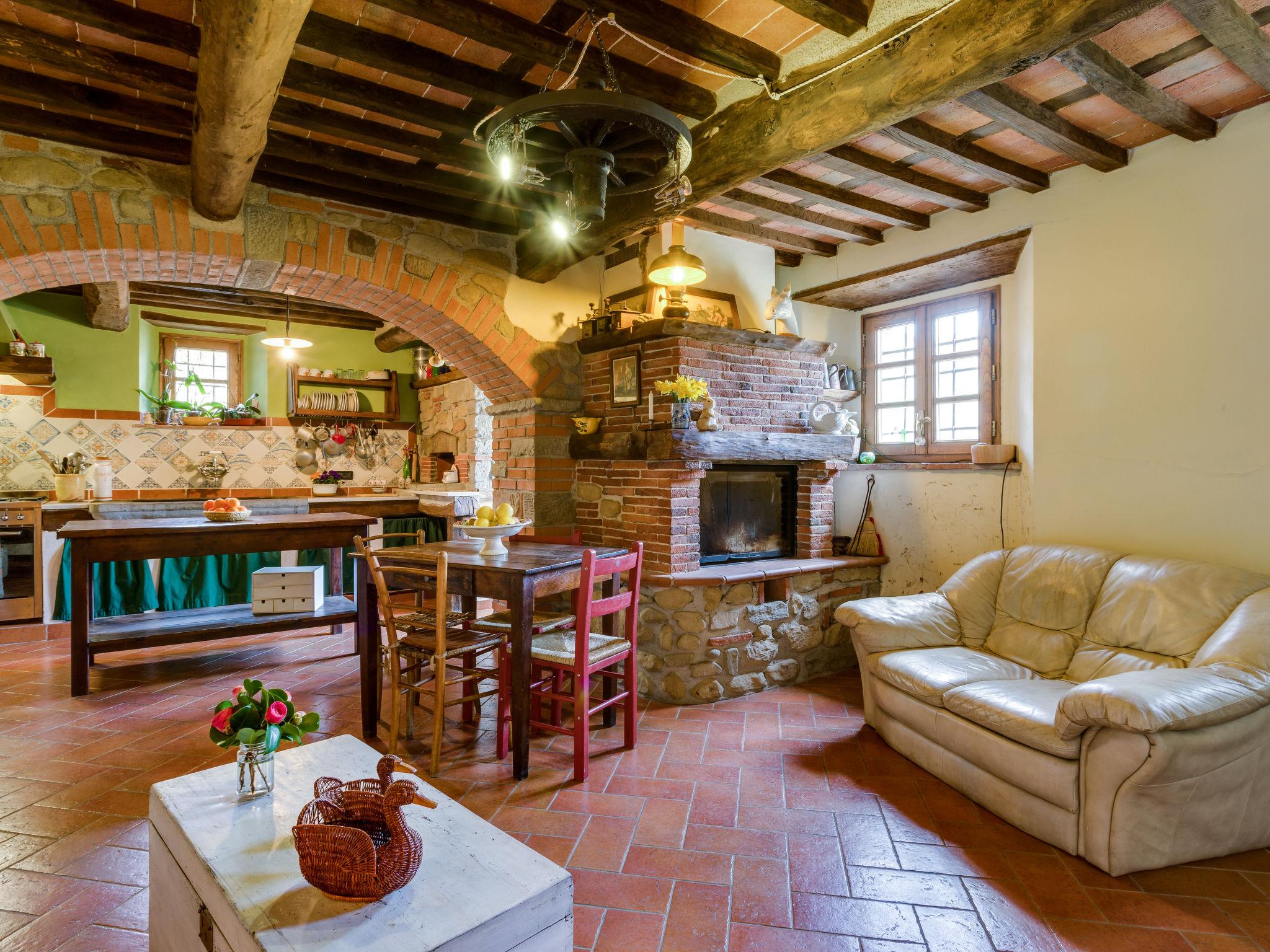 Photo 8 - 3 bedroom House in Pescia with private pool and garden