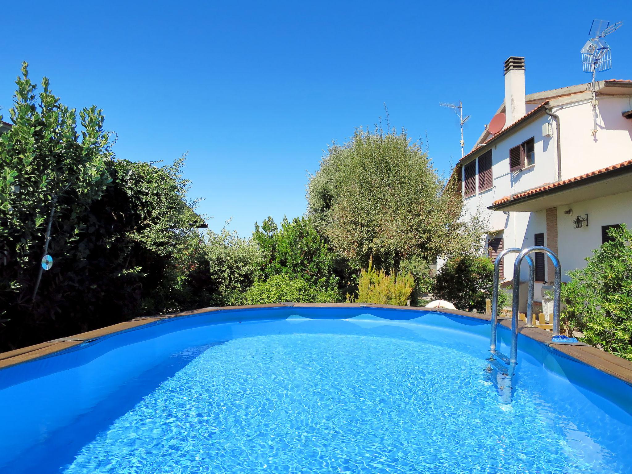 Foto 3 - Casa de 2 quartos em Roccastrada com piscina e jardim