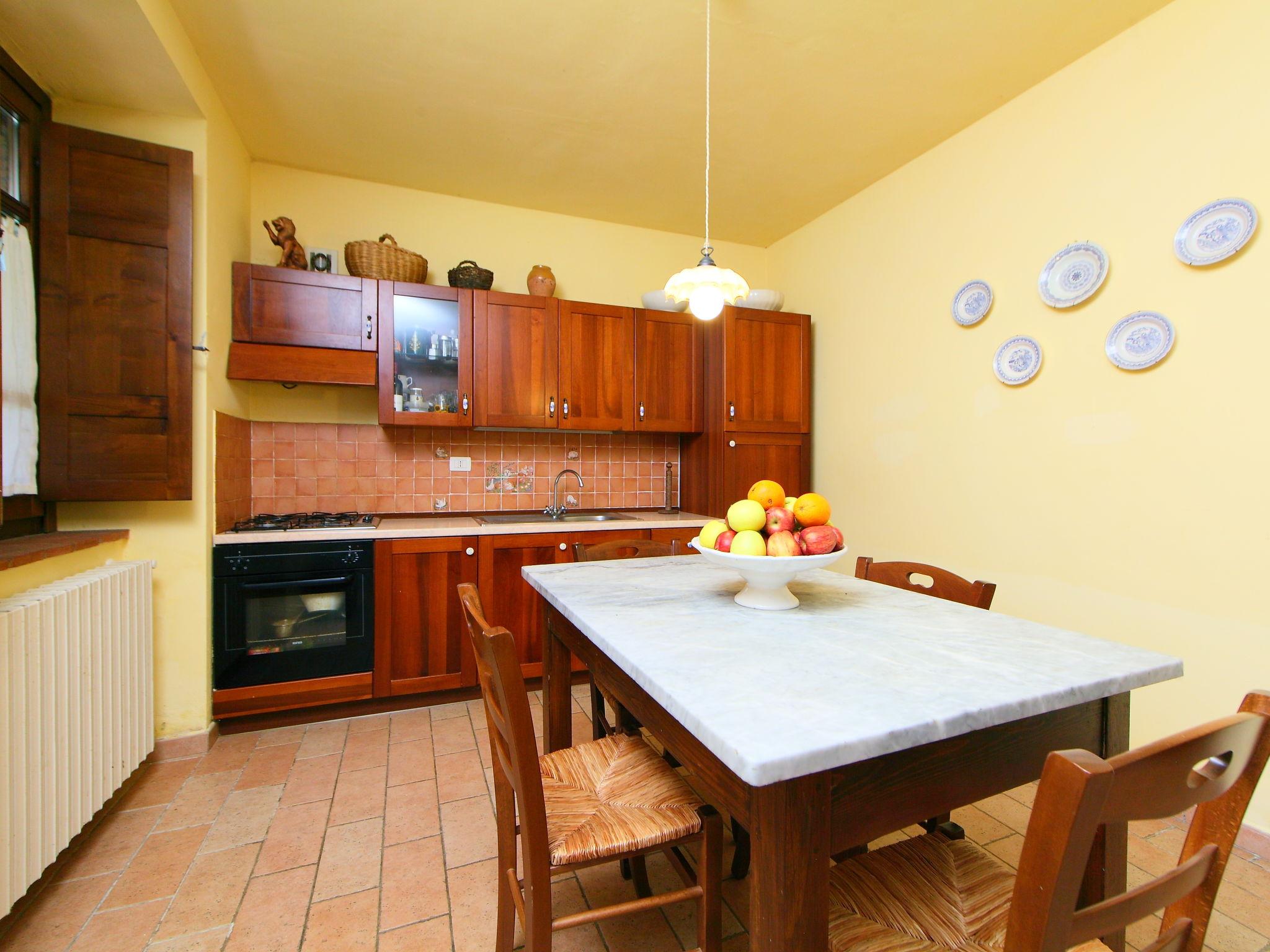 Photo 7 - 1 bedroom Apartment in Acquapendente with swimming pool and garden