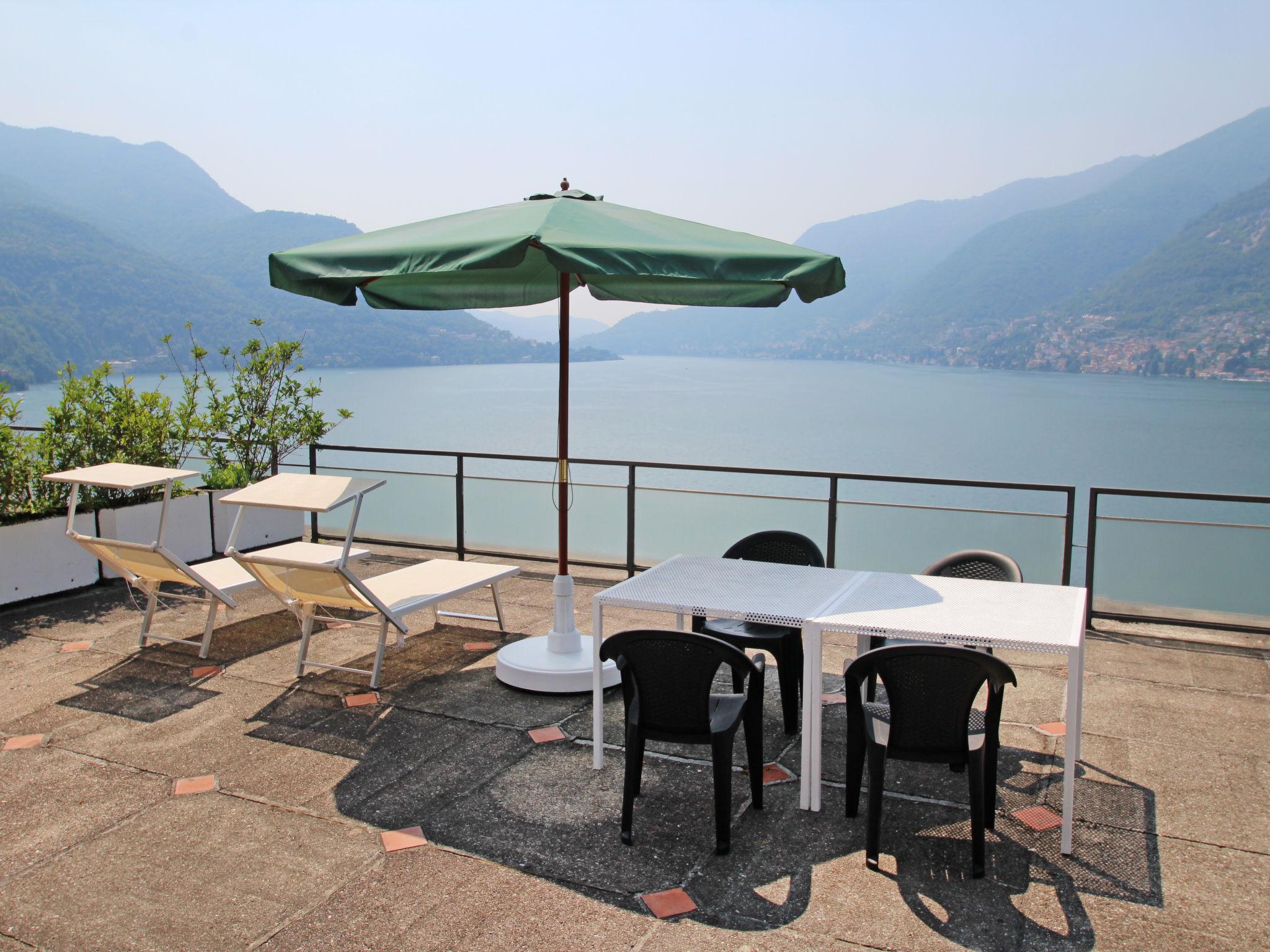 Photo 5 - Appartement de 2 chambres à Faggeto Lario avec piscine et vues sur la montagne