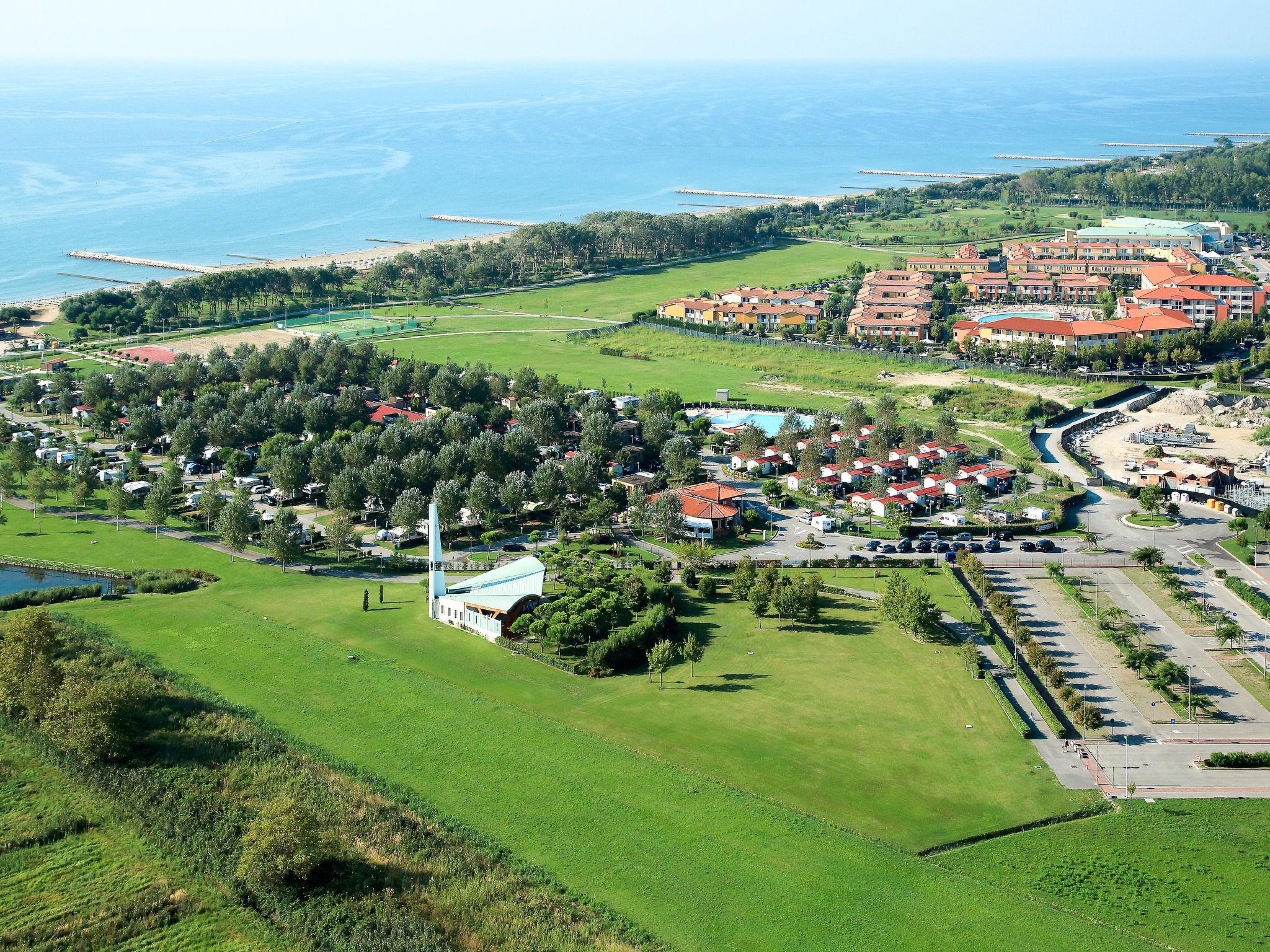 Foto 17 - Haus mit 2 Schlafzimmern in Caorle mit schwimmbad und blick aufs meer