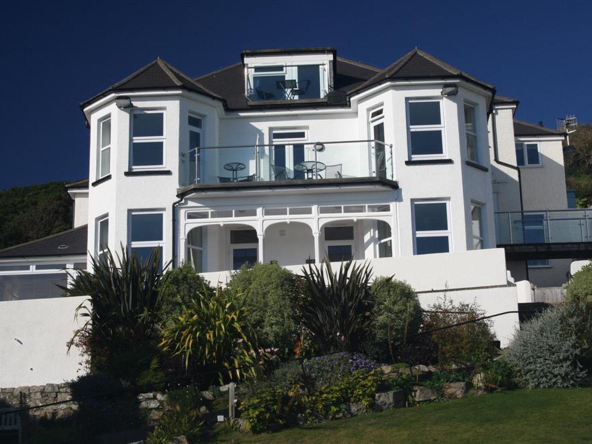 Photo 2 - 1 bedroom Apartment in Looe with garden and sea view